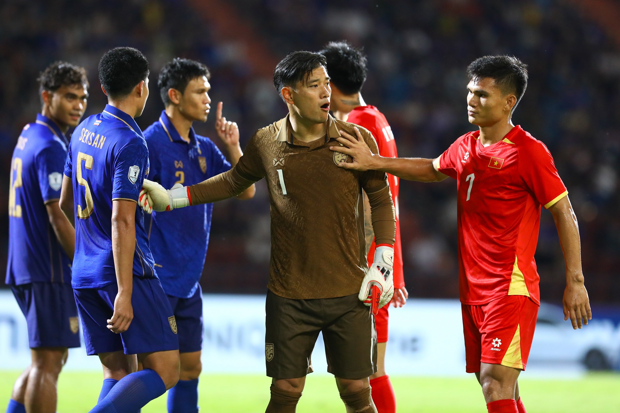 Th&agrave;nh Chung Th&aacute;i Lan ảnh 16