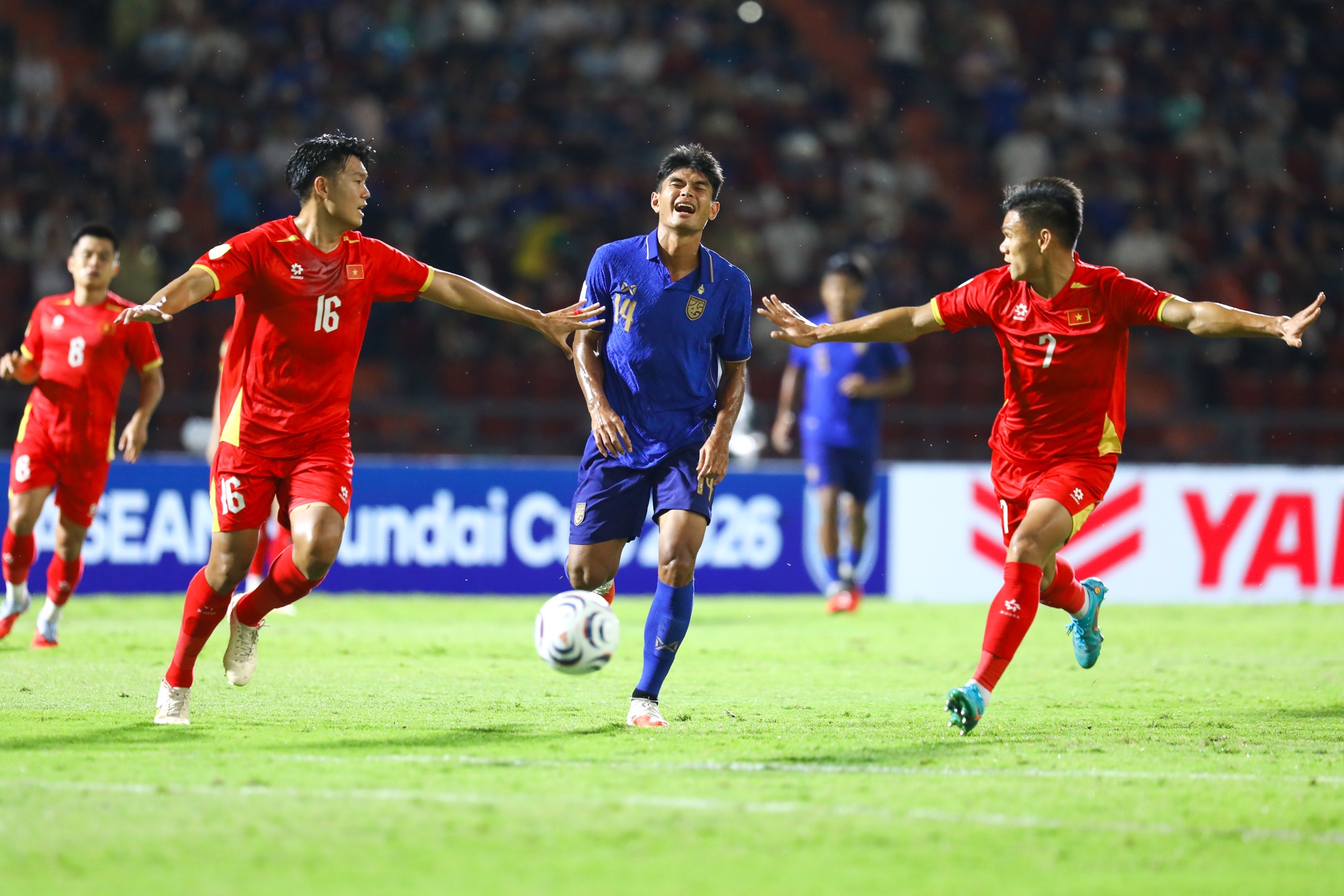 Th&agrave;nh Chung Th&aacute;i Lan ảnh 1