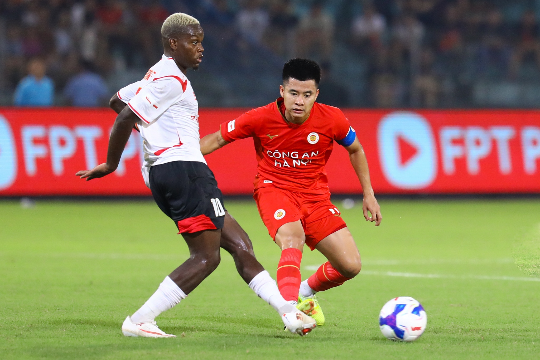 Lê Giang Patrik Siêu cúp ảnh 7 Lê Giang Patrik Siêu cúp ảnh 7