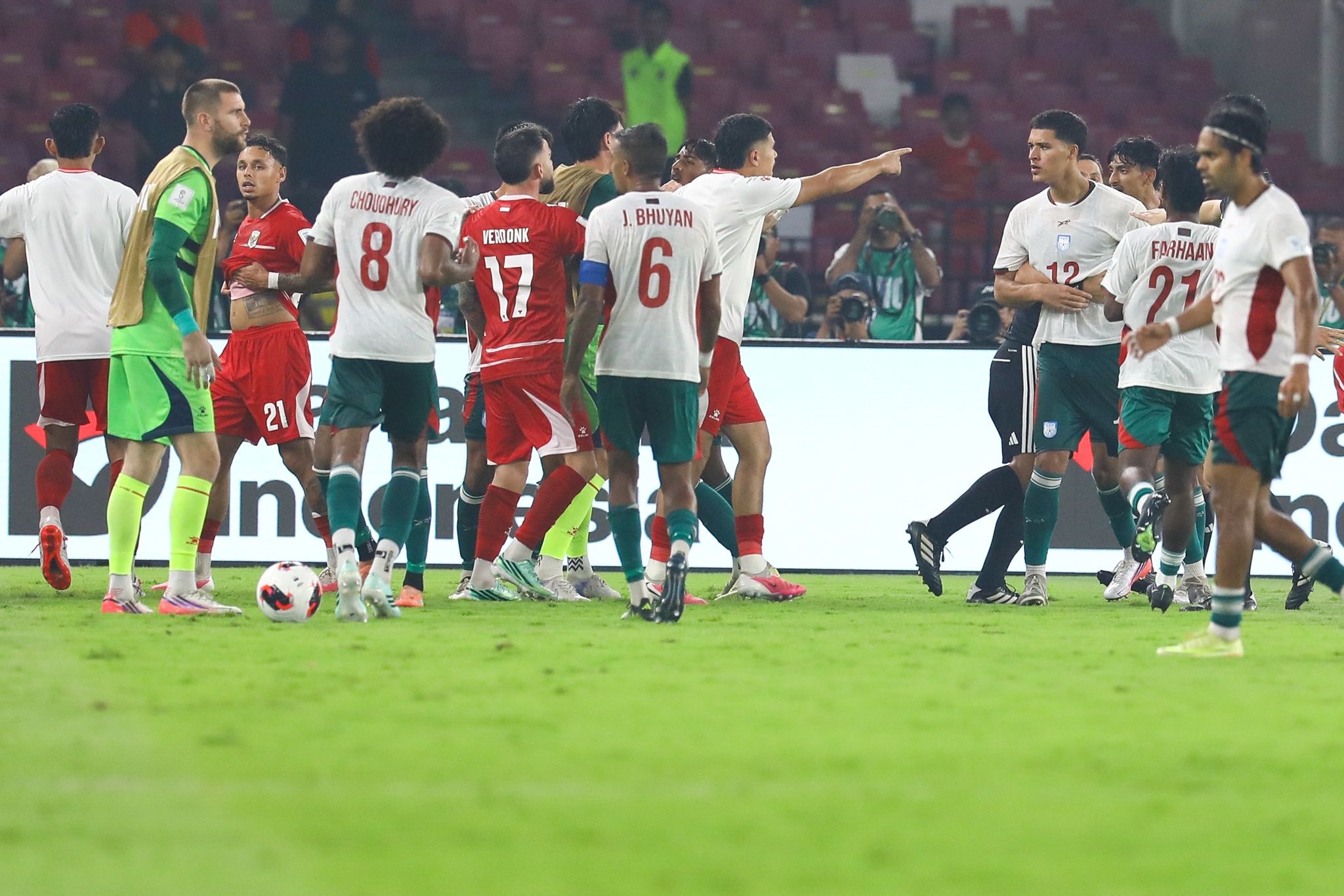 Hamza Choudhury Indonesia chế nhạo ảnh 5