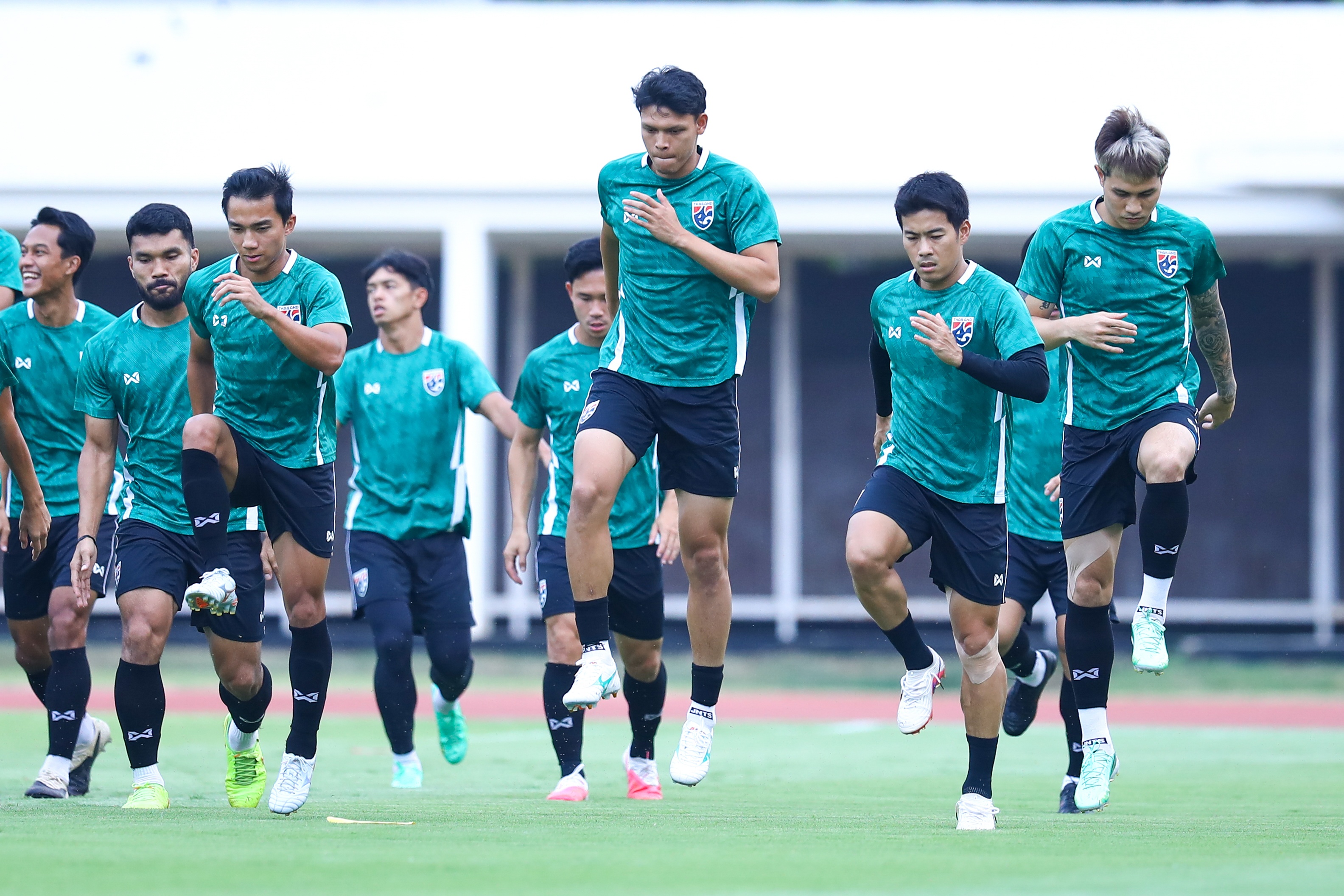 Chanathip Sarach Yooyen Th&aacute;i Lan ảnh 3
