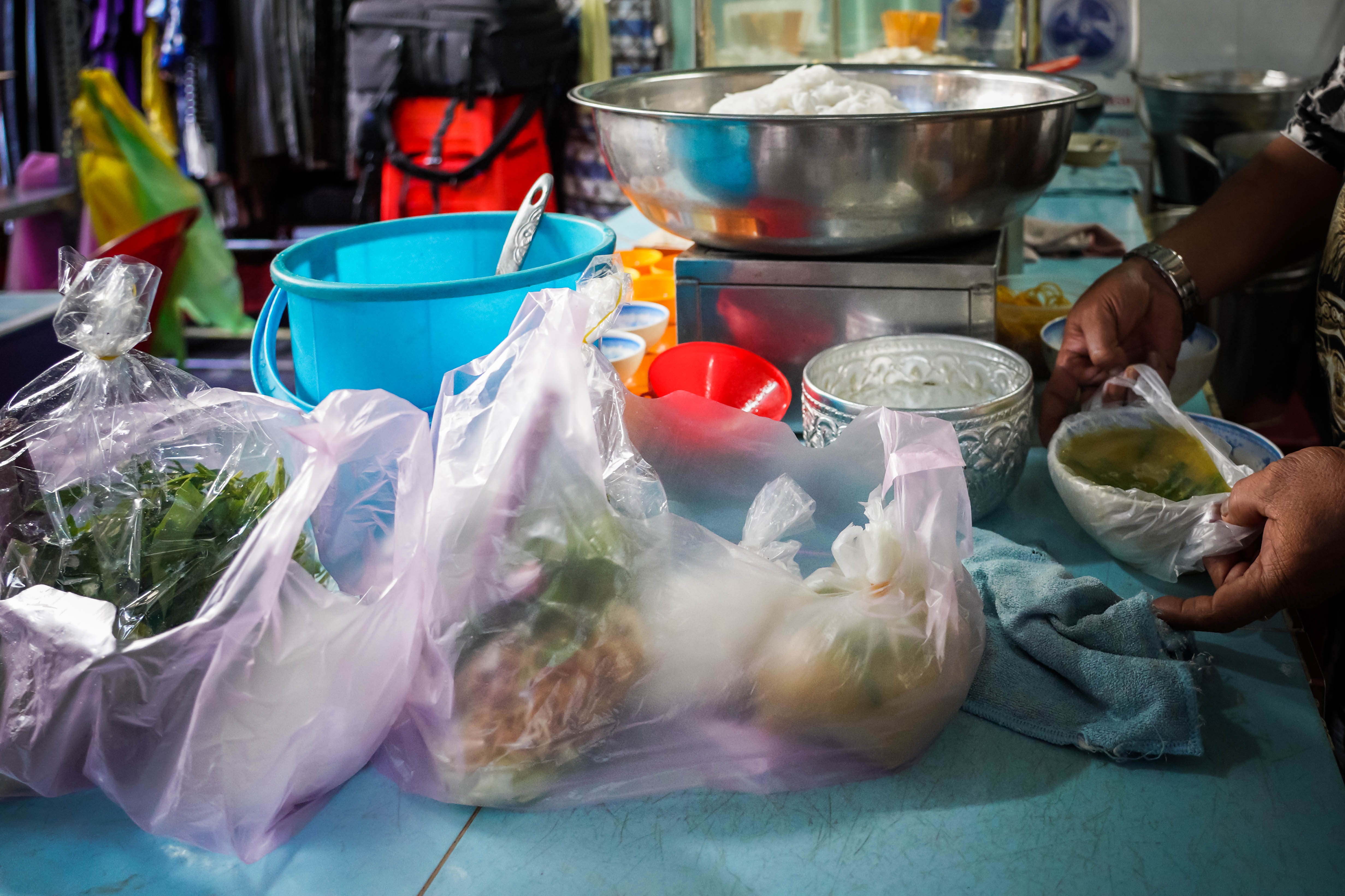 Quan bun ca Campuchia ton tai gan nua the ky ngay giua long Sai Gon anh 7