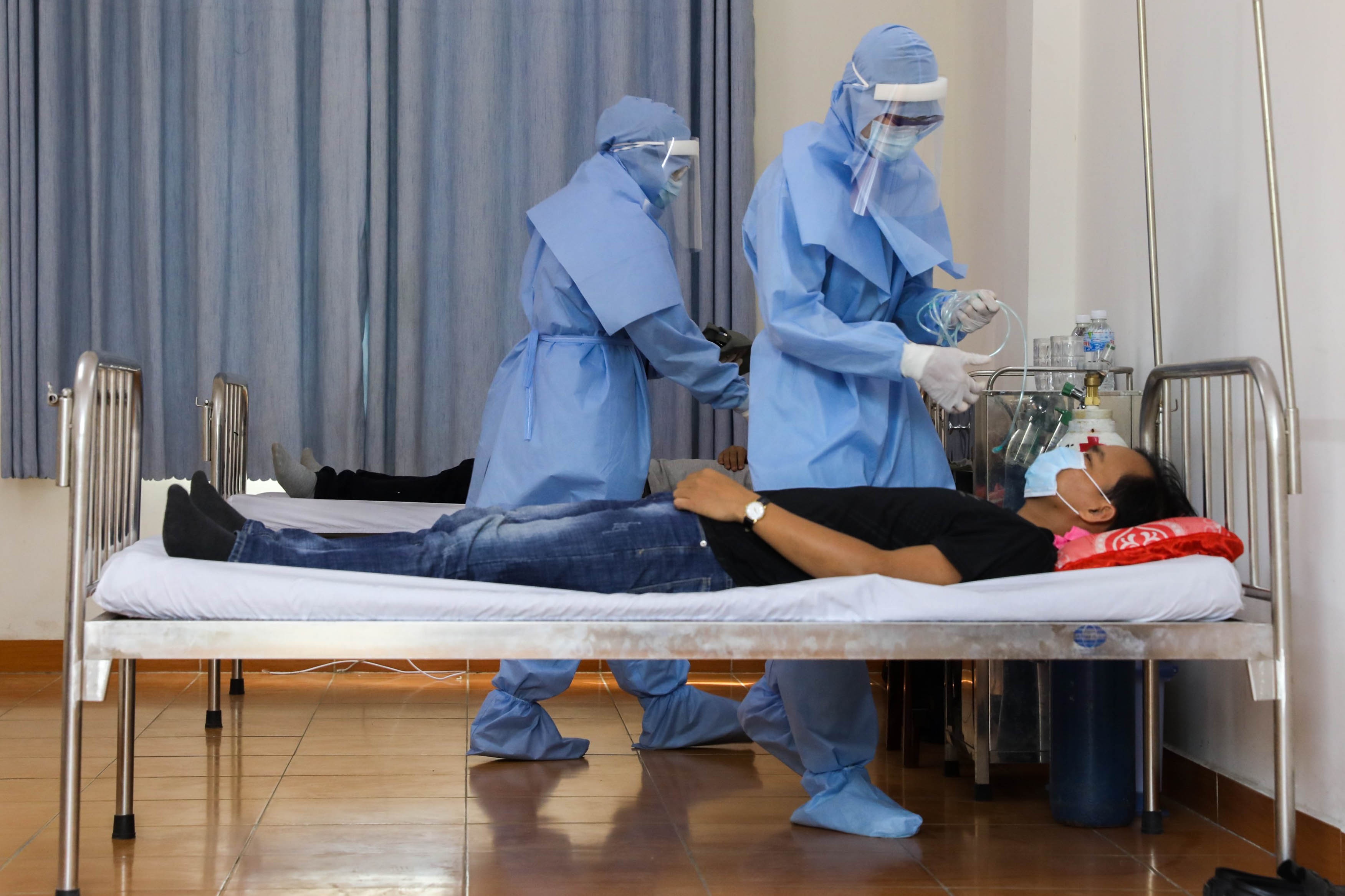 Dien tap phong,  chong dich Covid-19 tai Quan khu 7 anh 8