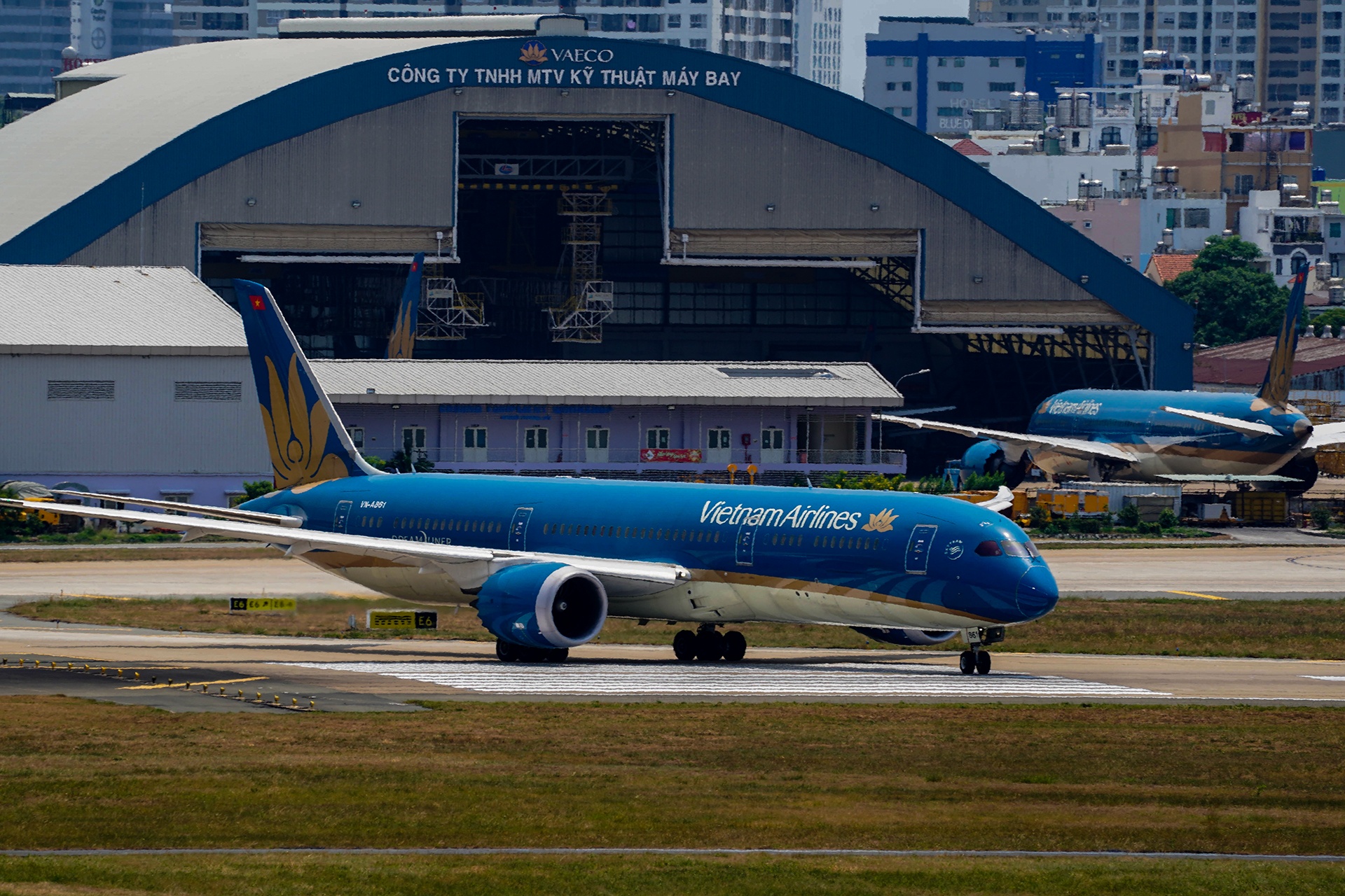 May bay do day tai san bay Tan Son Nhat anh 1