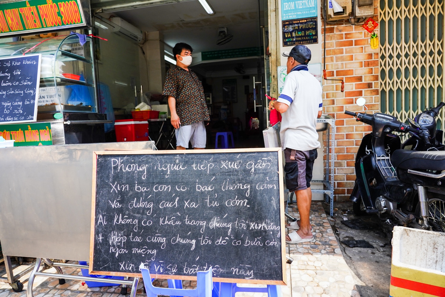 Cach ly xa hoi toan quoc anh 7