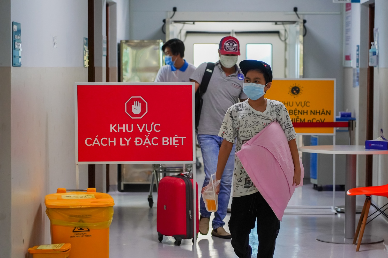 Benh nhan mac Covid-19 xuat vien anh 1