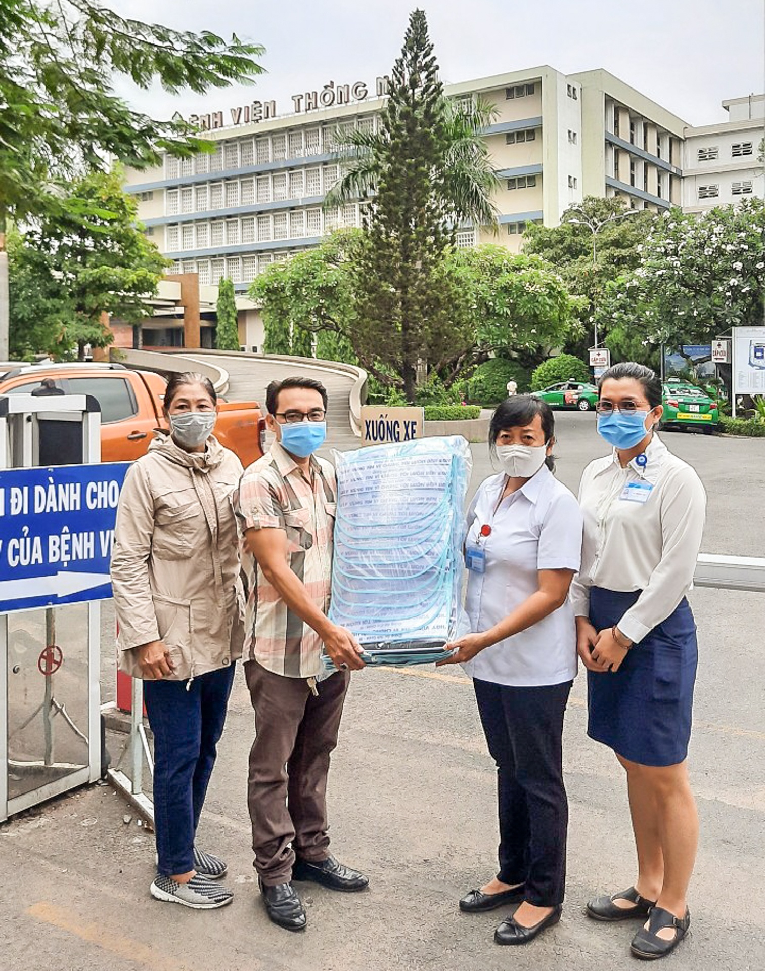 mat na chong dich covid-19 anh 1