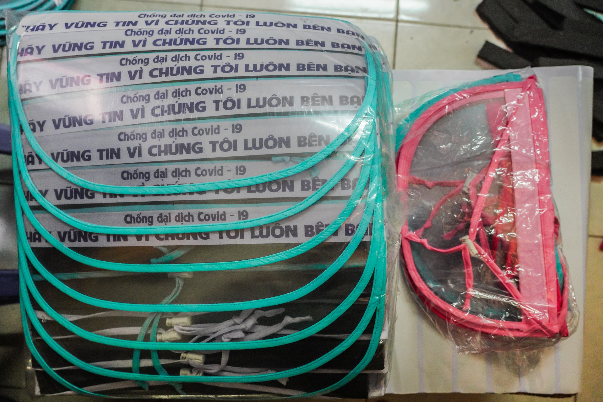 mat na chong dich covid-19 anh 11