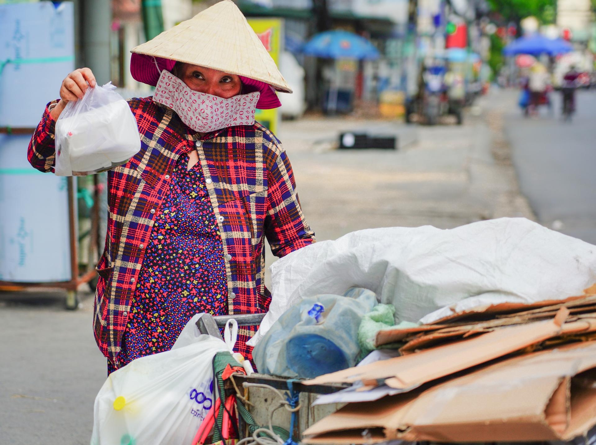 Quan com mien phi anh 7