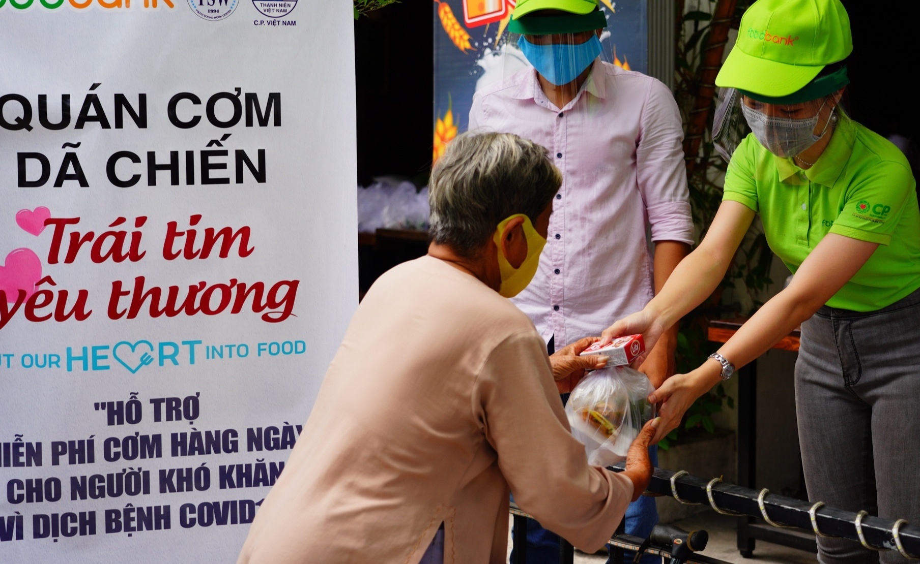 Quan com mien phi anh 5