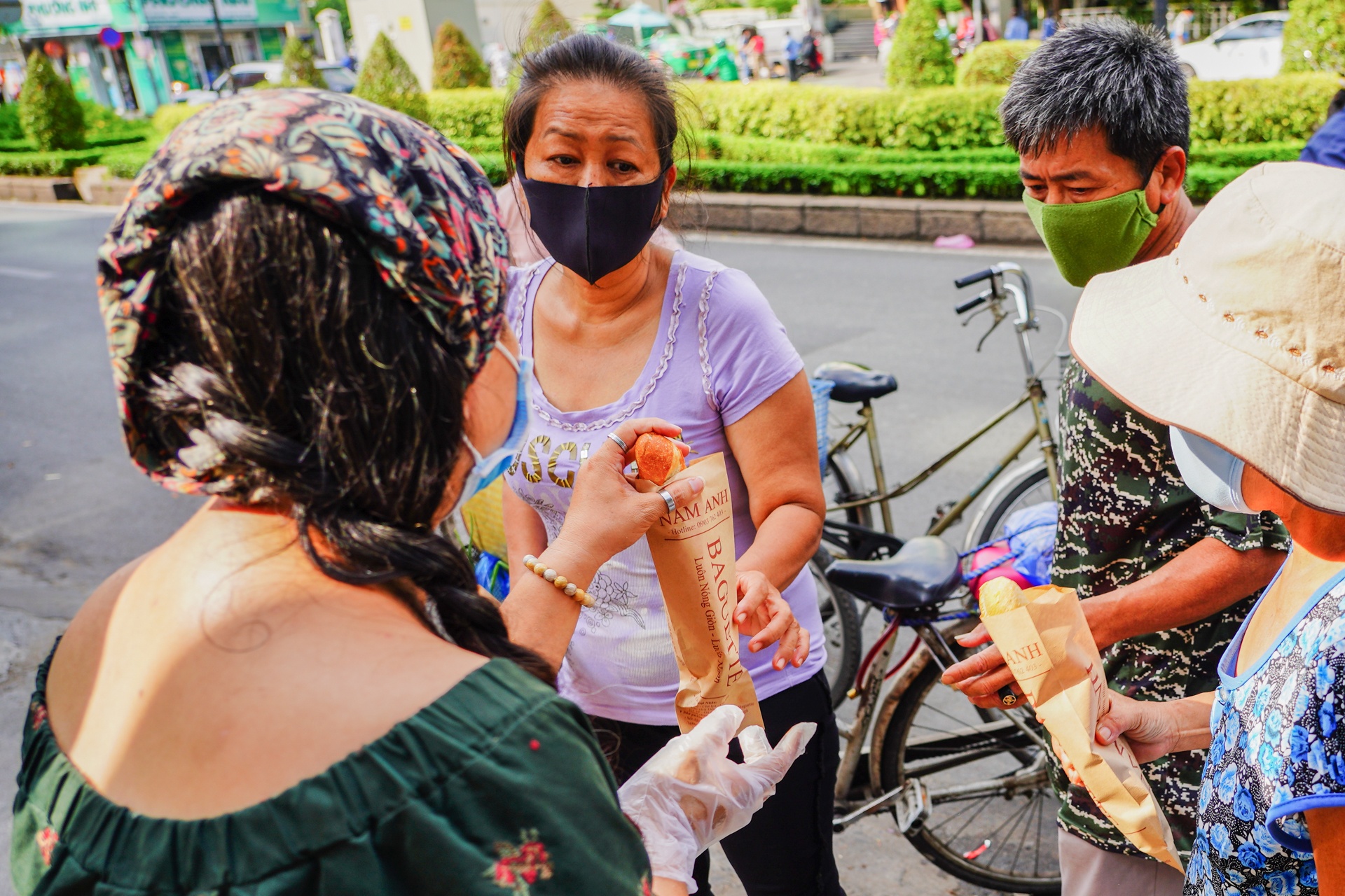 Quan com mien phi anh 10