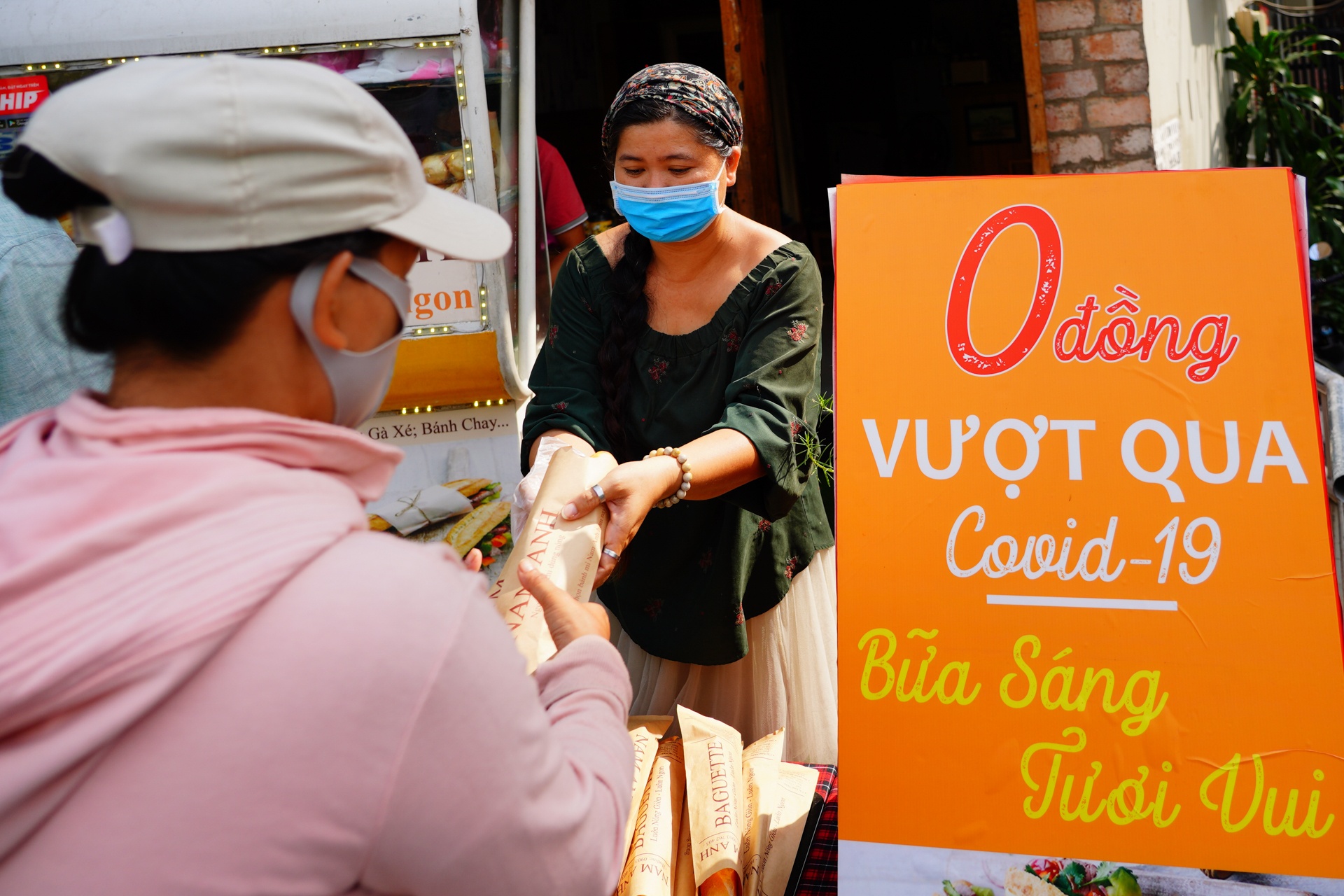 Quan com mien phi anh 9