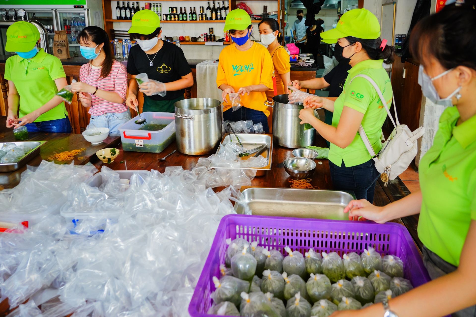 Quan com mien phi anh 1