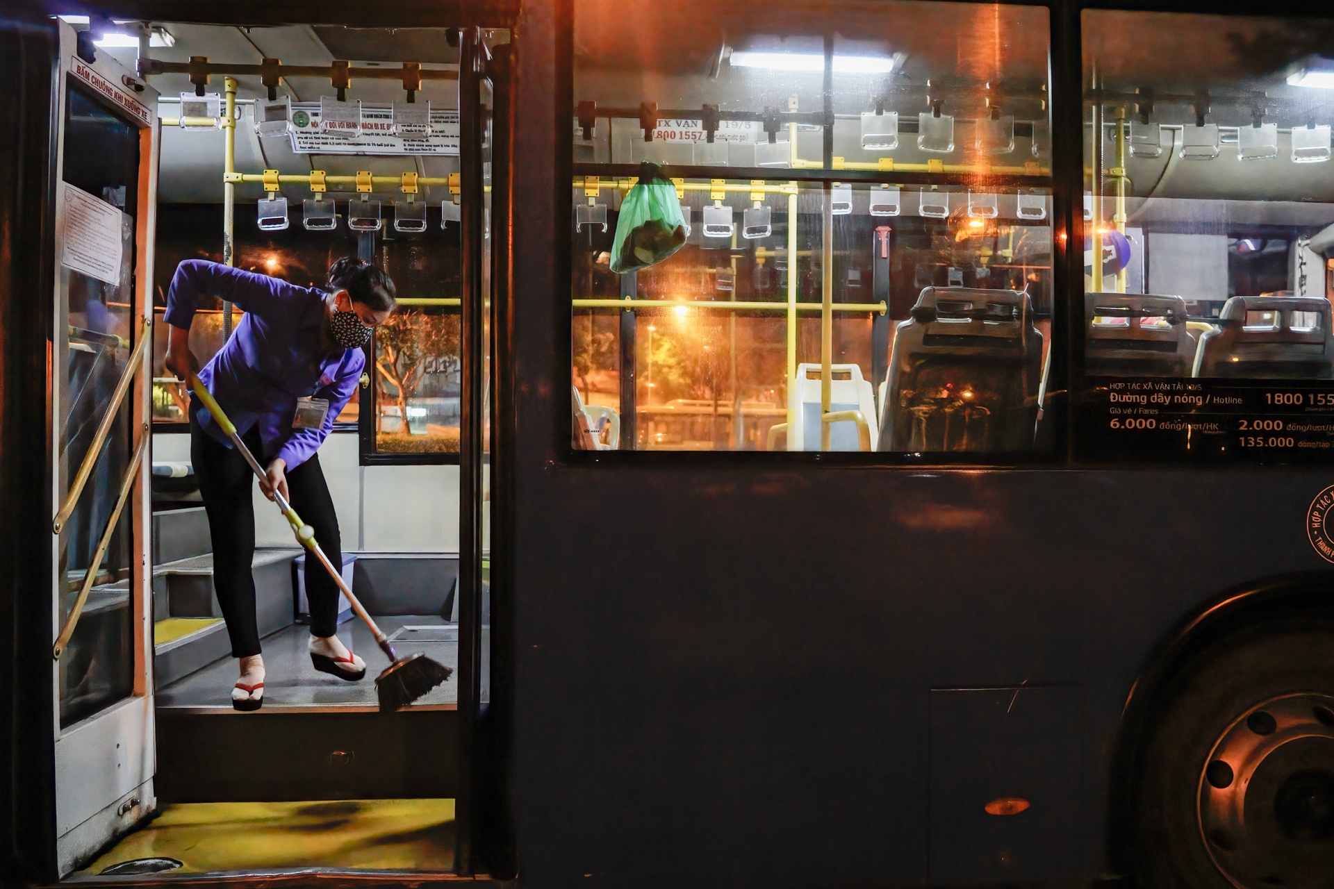 Xe buyt TP.HCM hoat dong tro lai anh 2