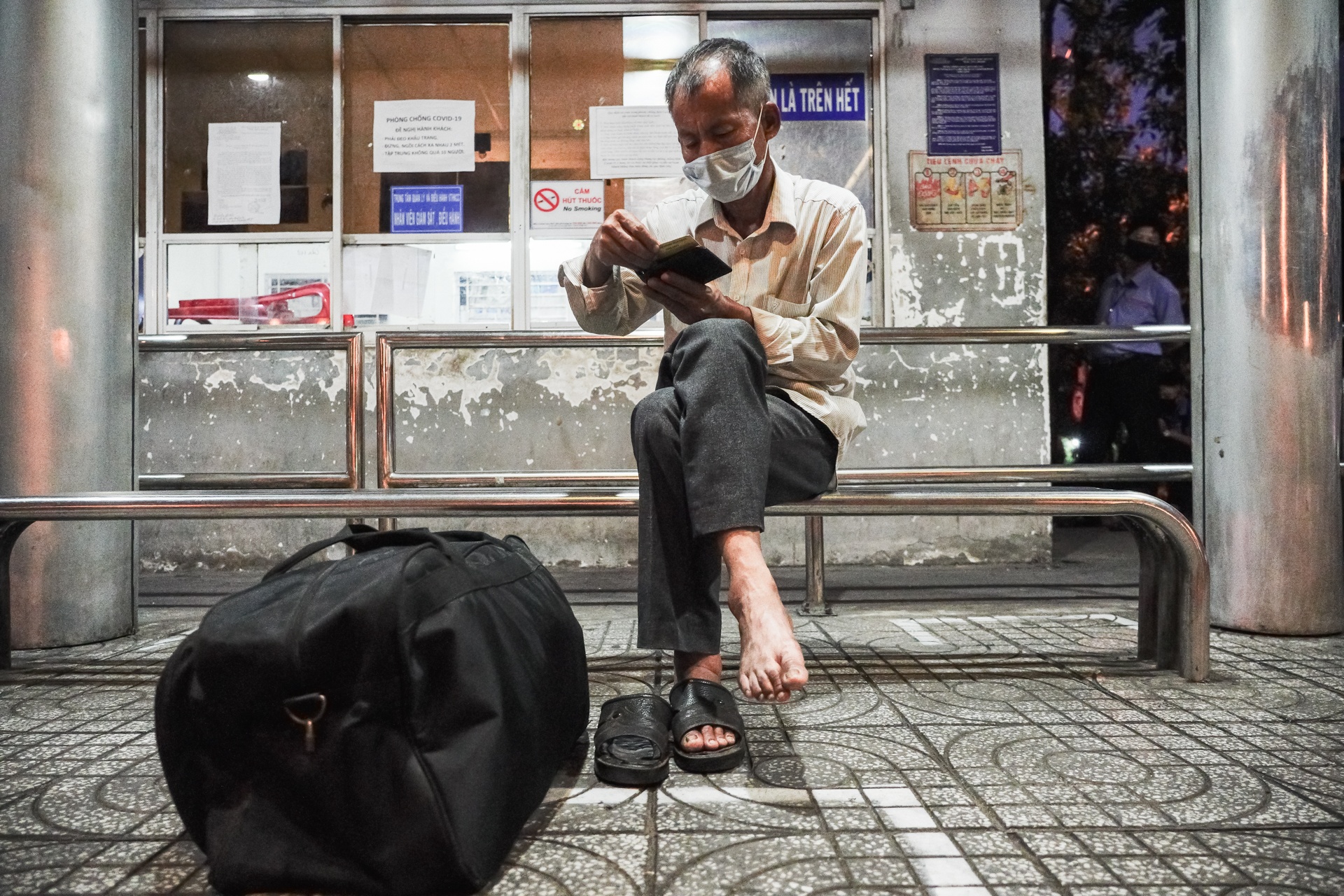 Xe buyt TP.HCM hoat dong tro lai anh 4