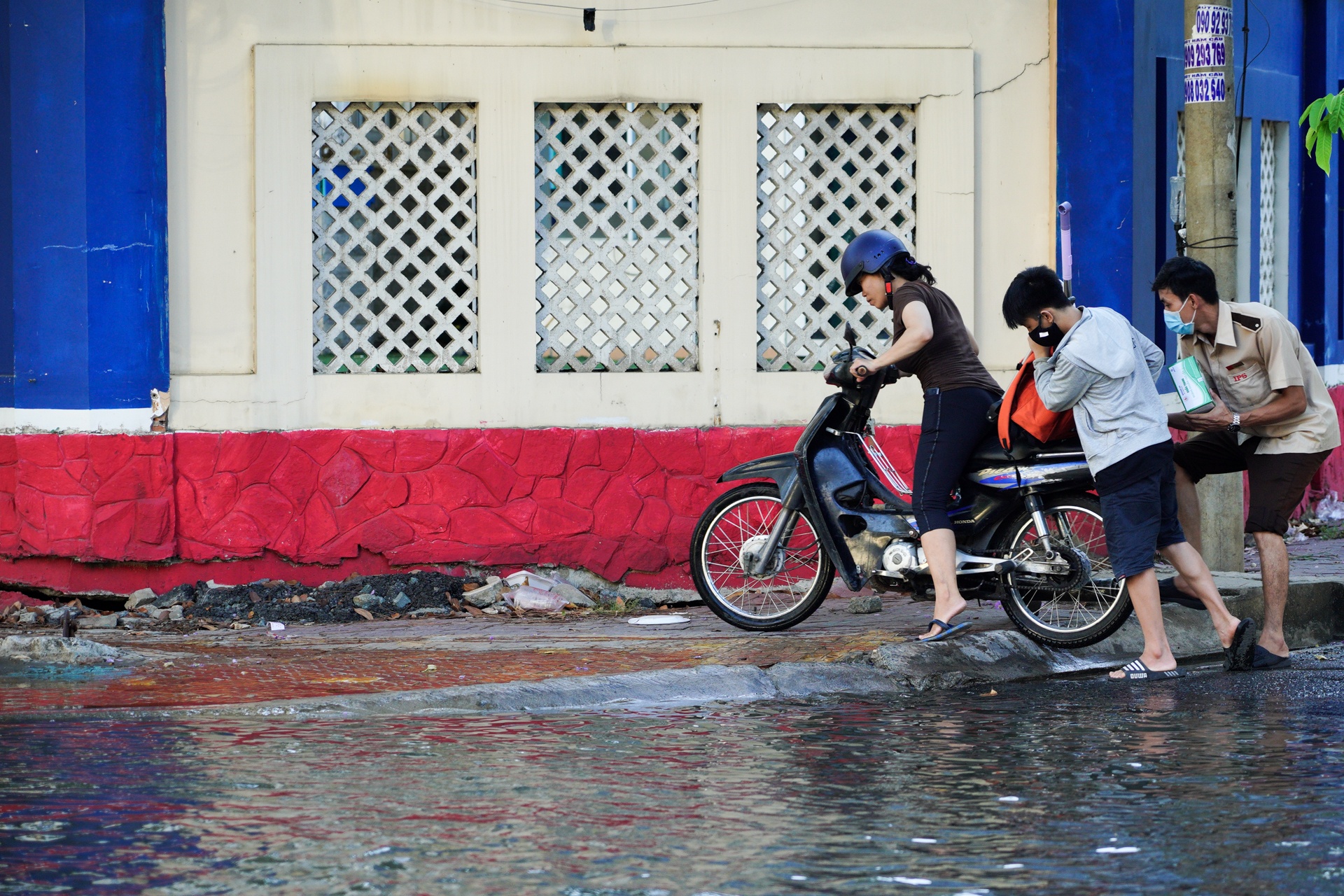 Trieu cuong dang cao gay ngap anh 4