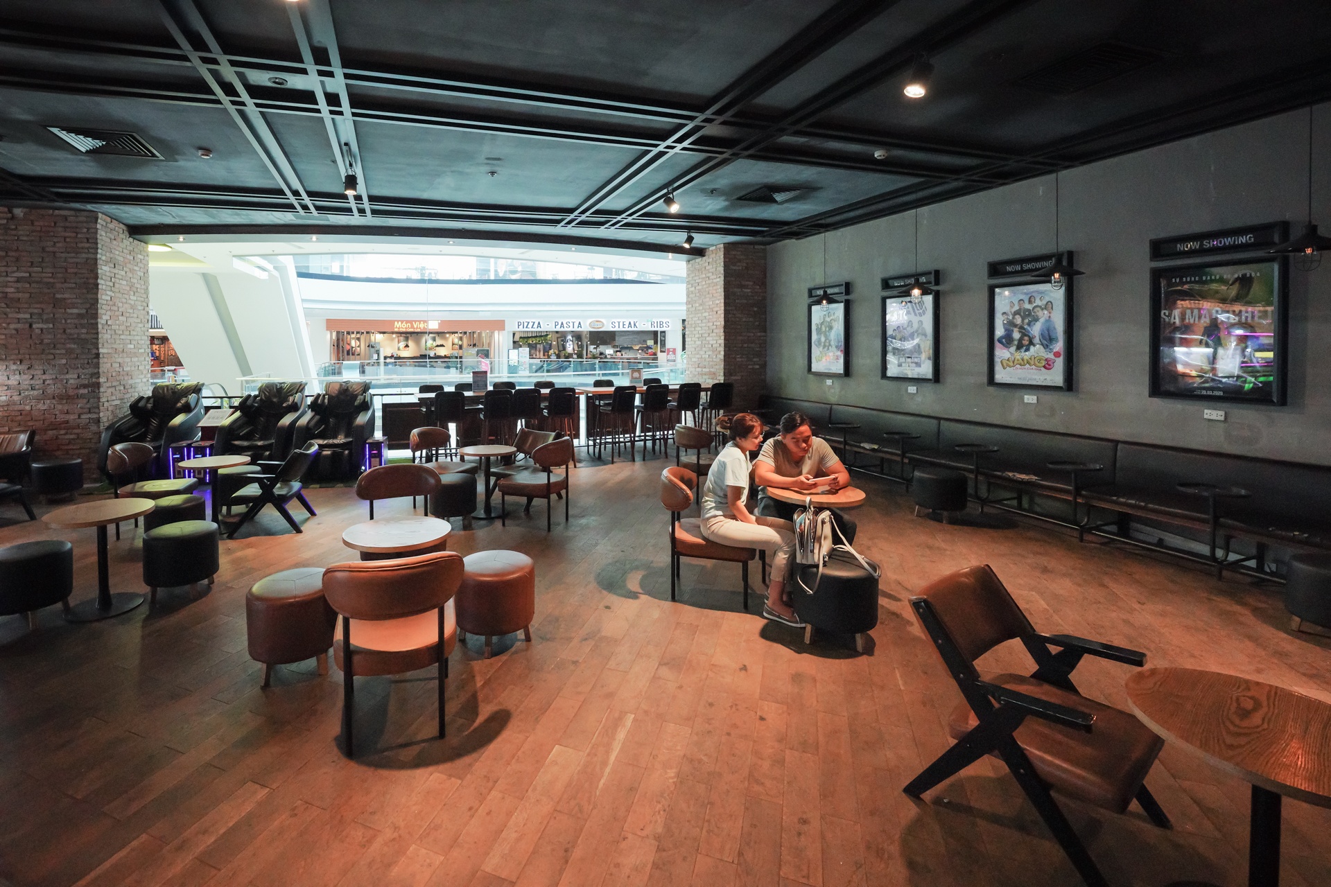 Rap chieu phim vang khach ngay cuoi tuan anh 2