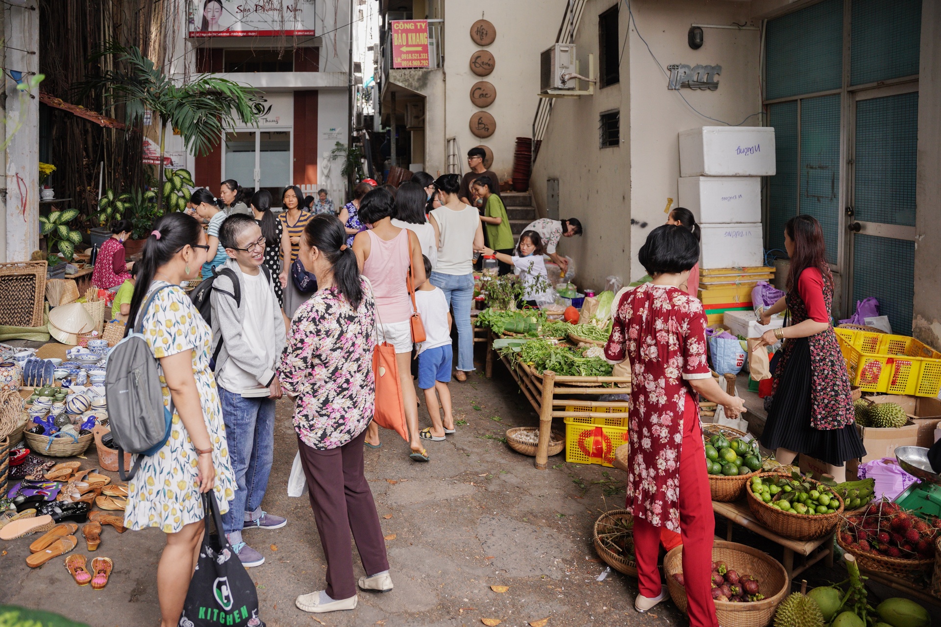 Cho que giua pho thi TP.HCM anh 1