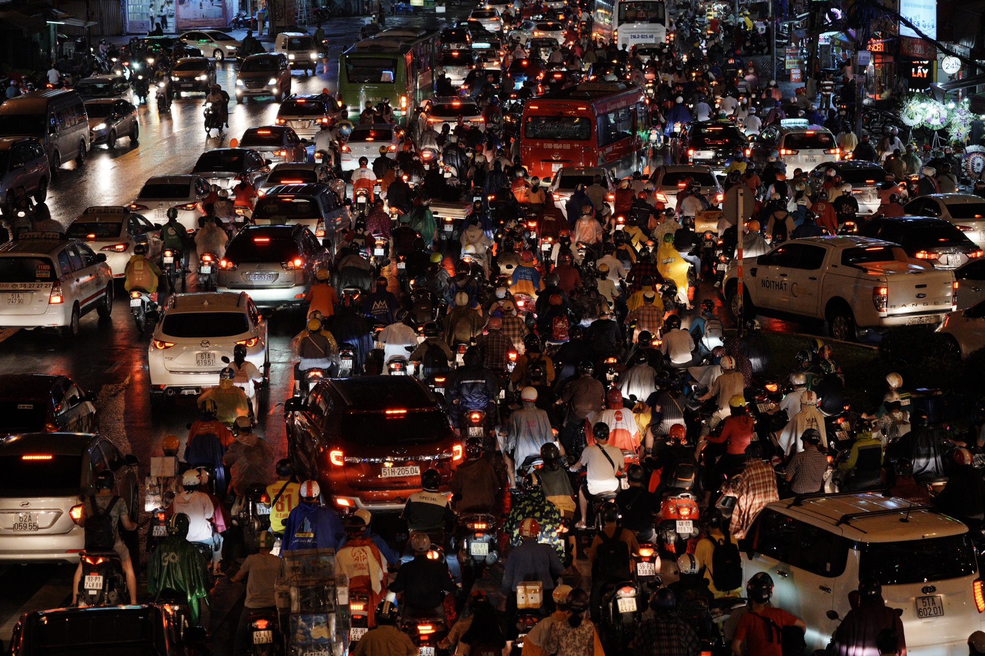 Ket xe o TP.HCM anh 7