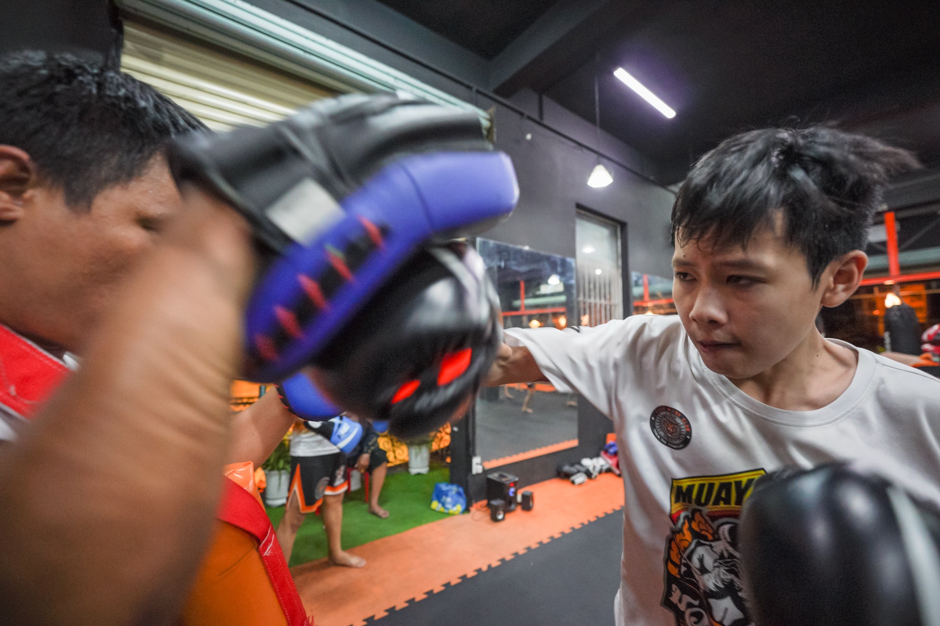 Cho tre hoc vo dip he anh 6