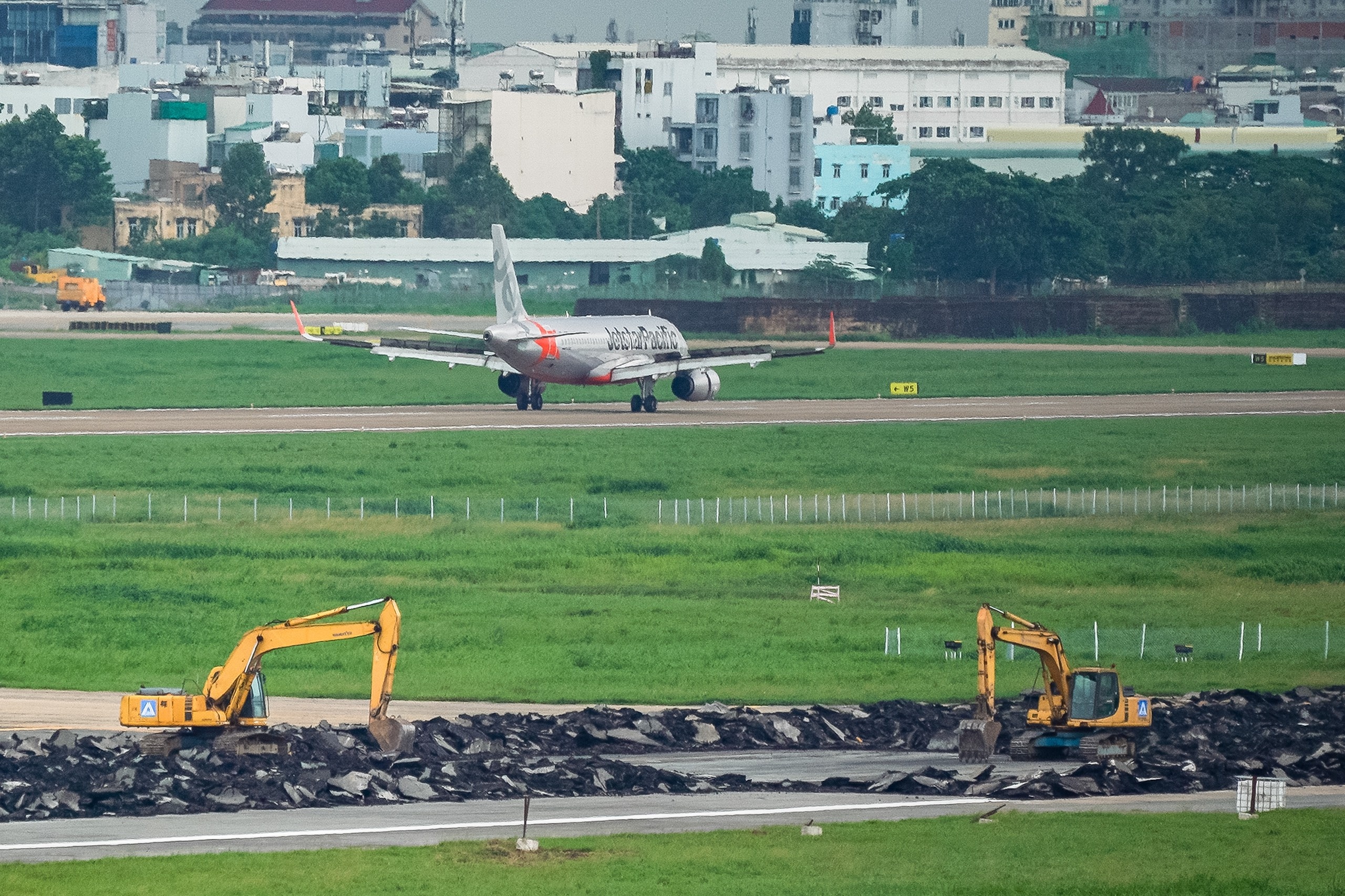May bay xep hang cho cat canh anh 1
