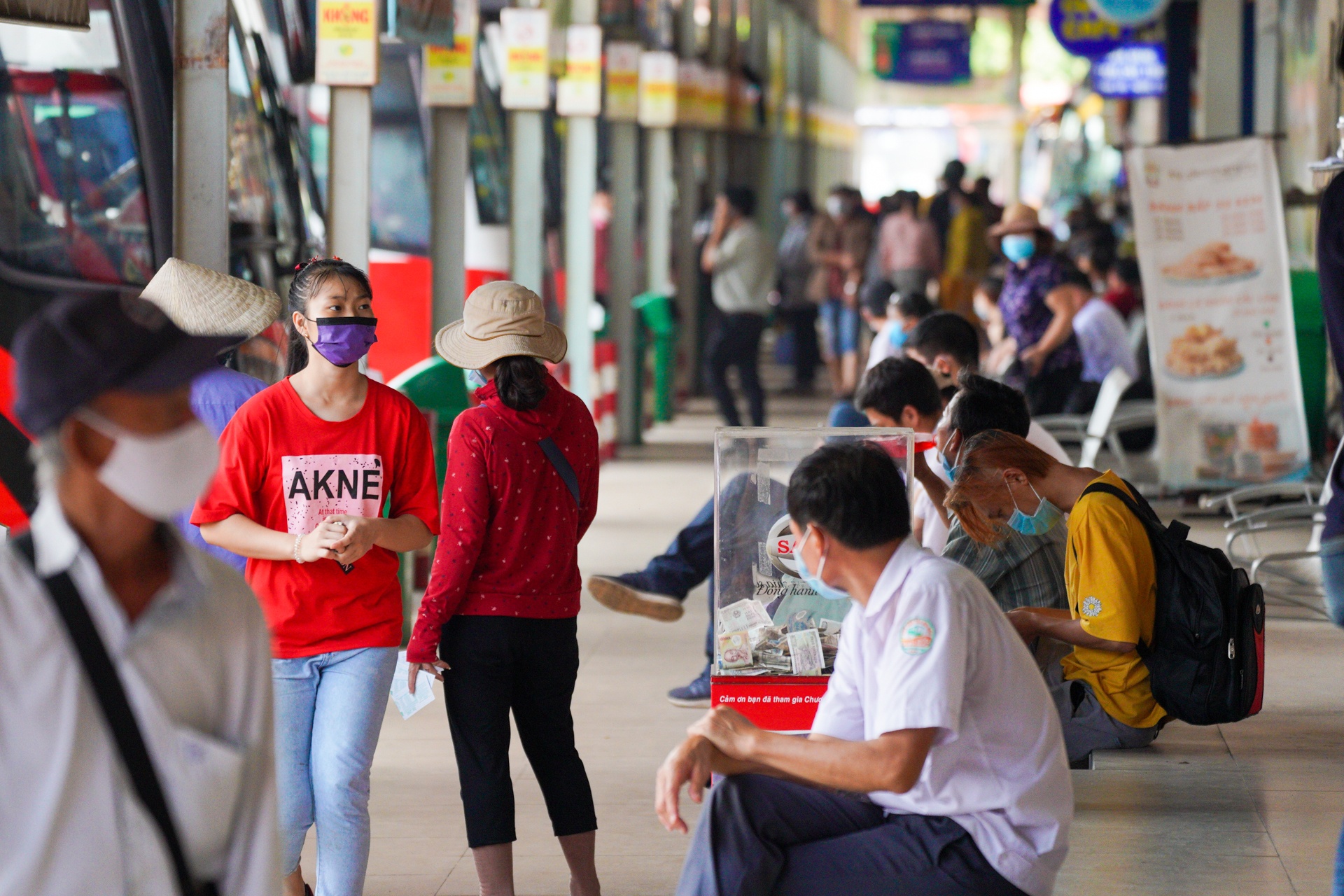 Ben xe o TP.HCM thua thot dip le 2/9 anh 3