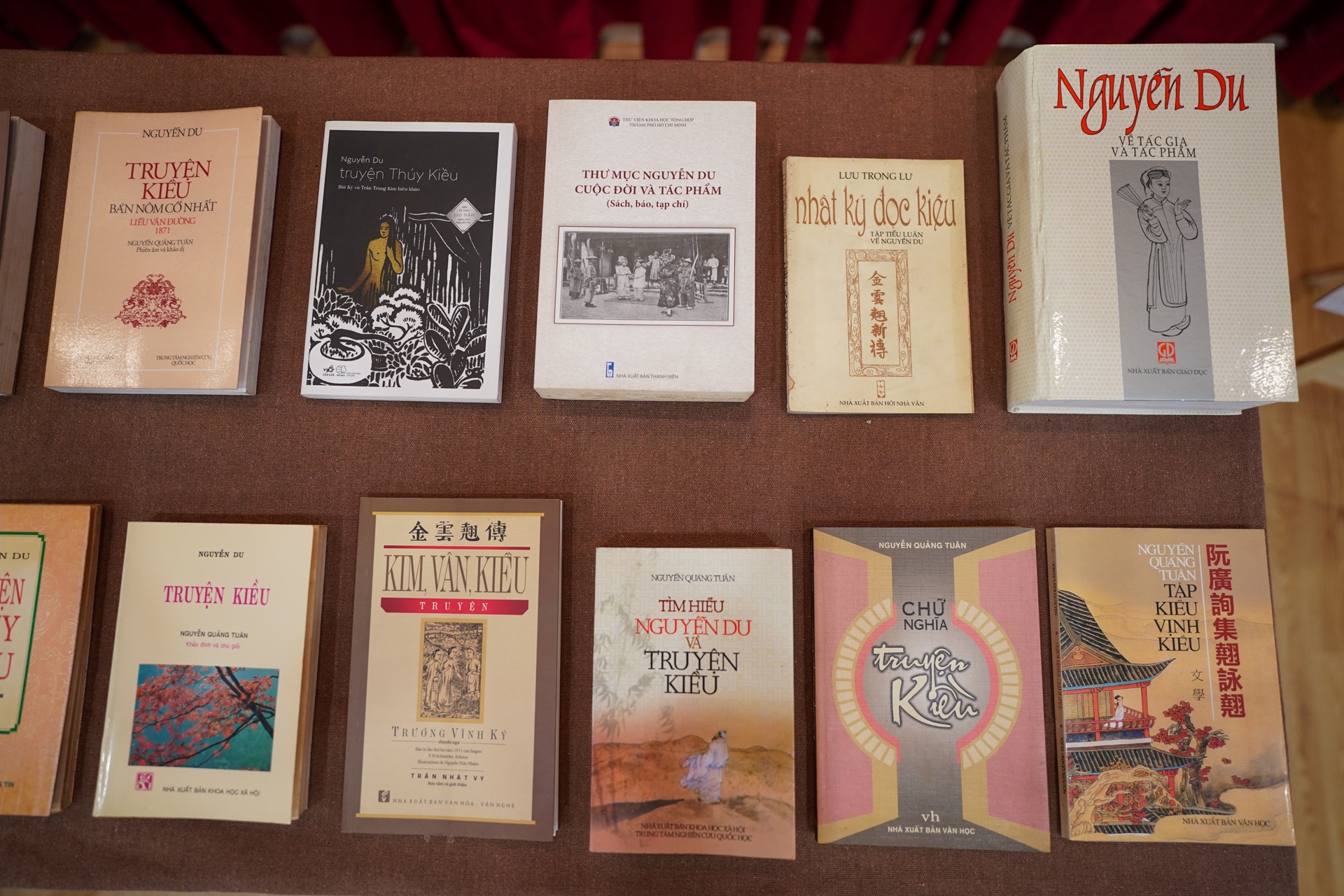 Dai thi hao Nguyen Du sang mai tam, tai hinh anh