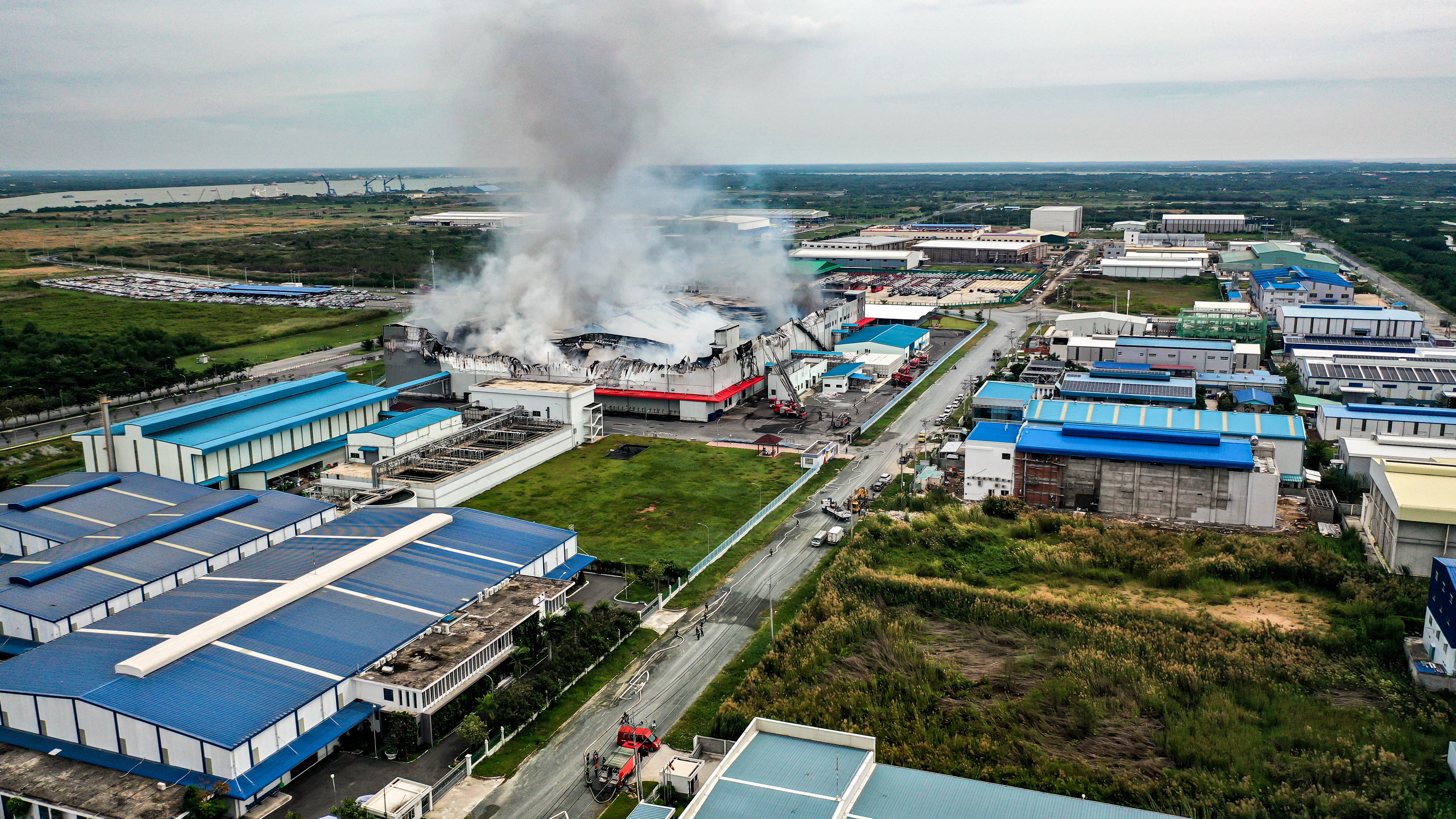 Chay lon o KCN Hiep Phuoc anh 1