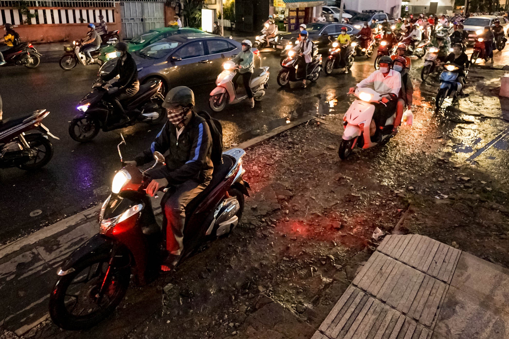 Xe may leo len via he anh 11