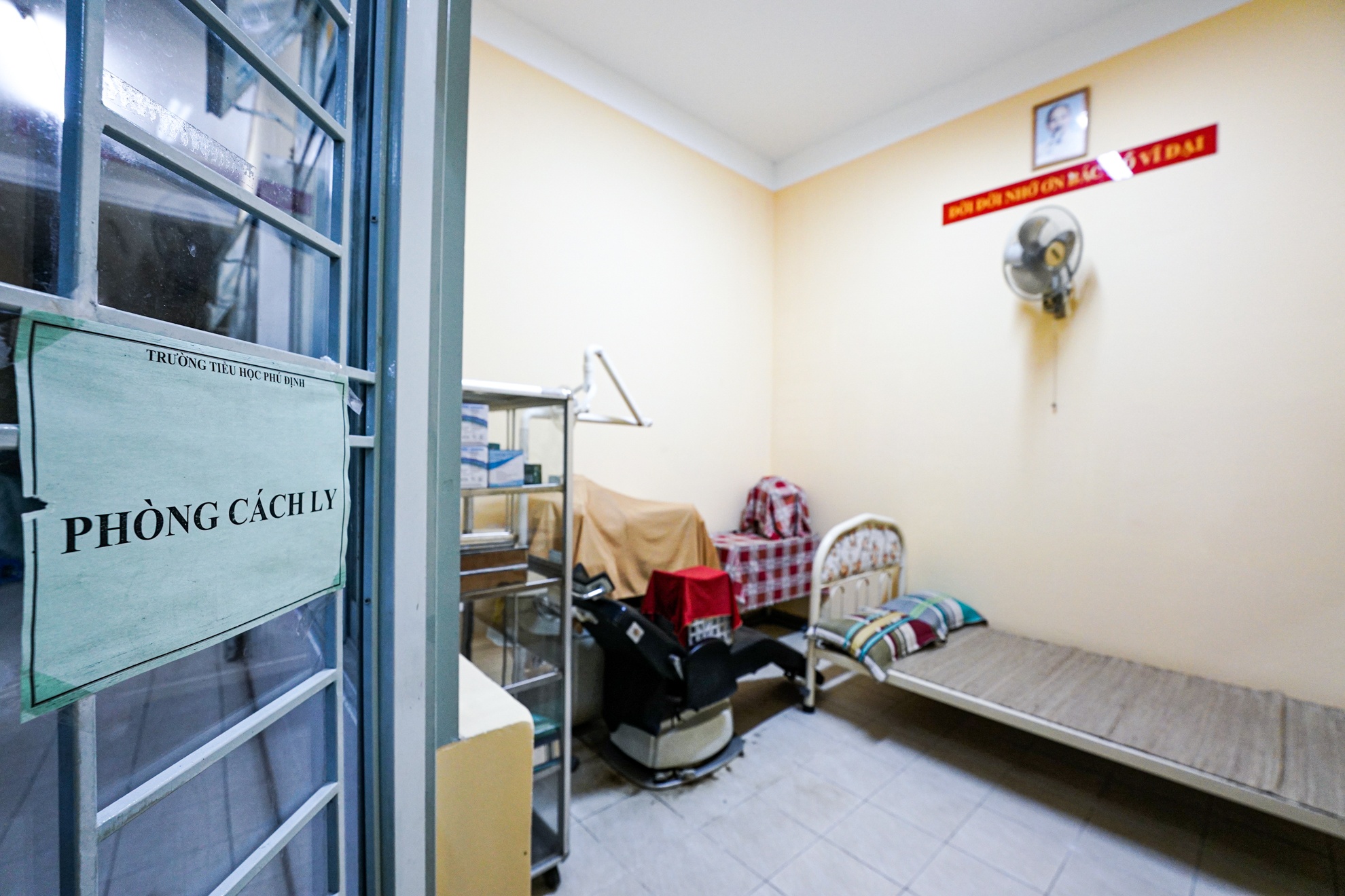 Xit khu khuan truong de chong dich anh 10