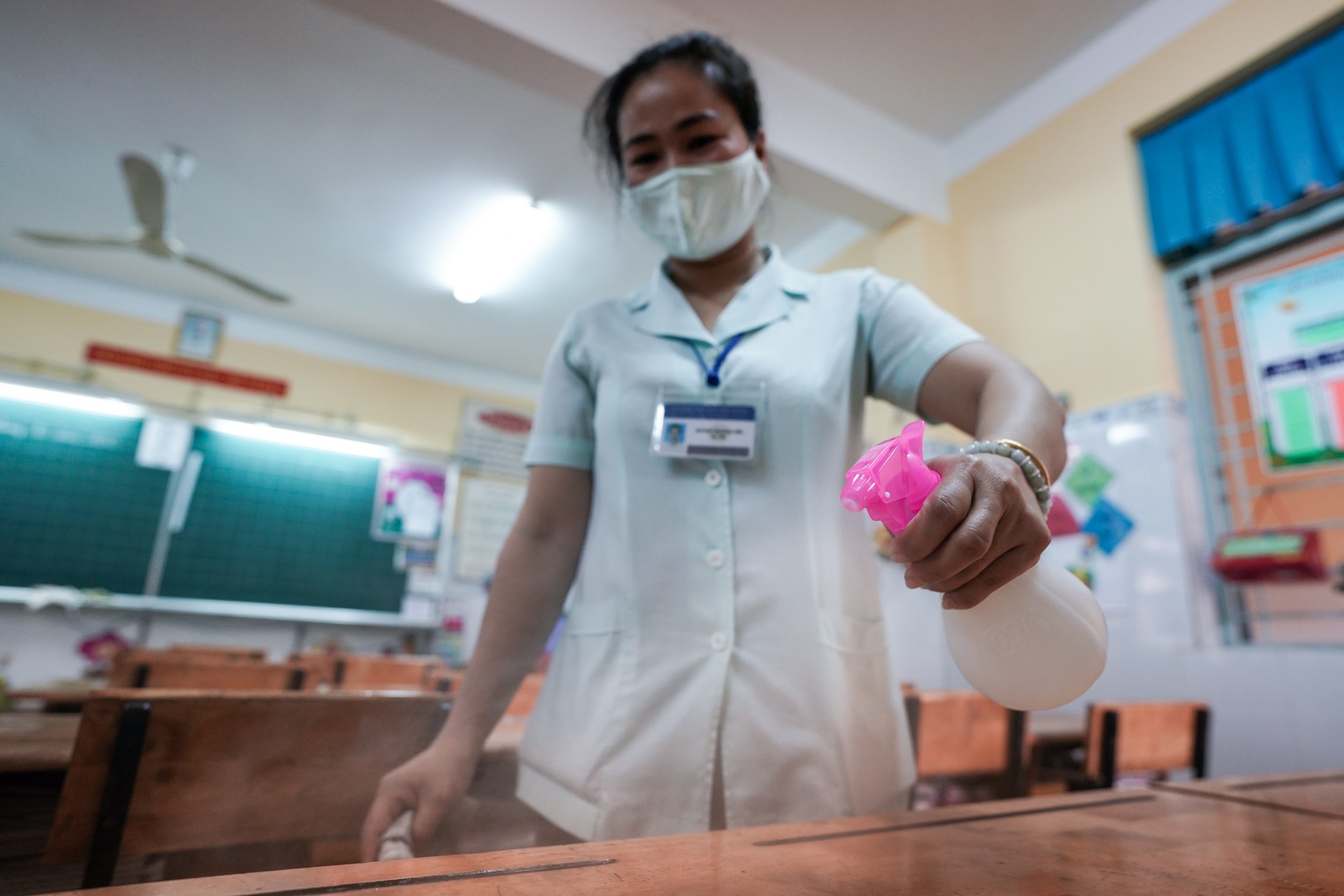 Xit khu khuan truong de chong dich anh 3