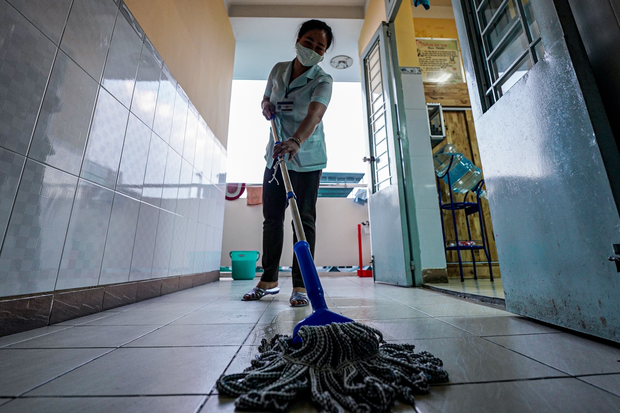 Xit khu khuan truong de chong dich anh 5