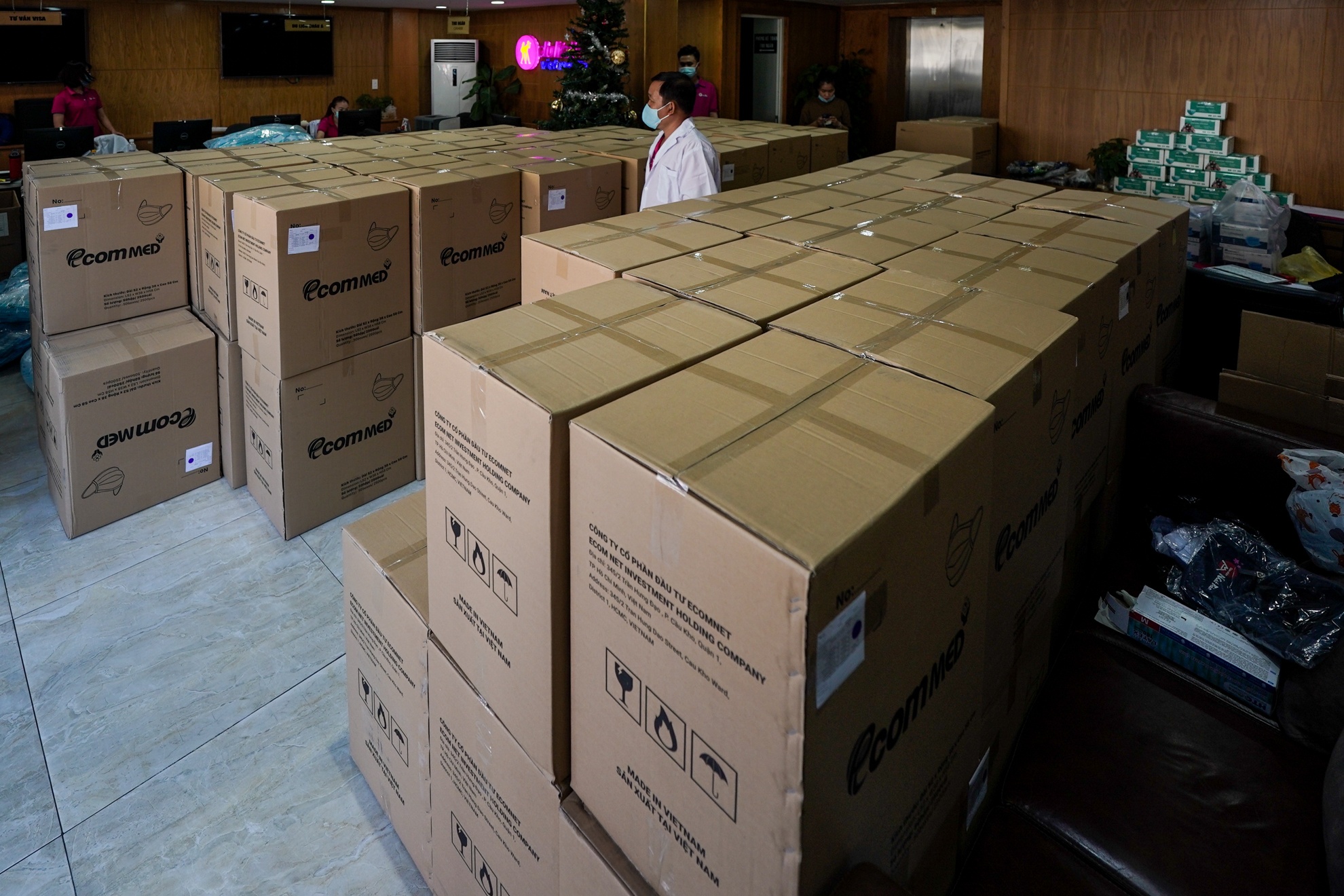 Ban khau trang anh 2