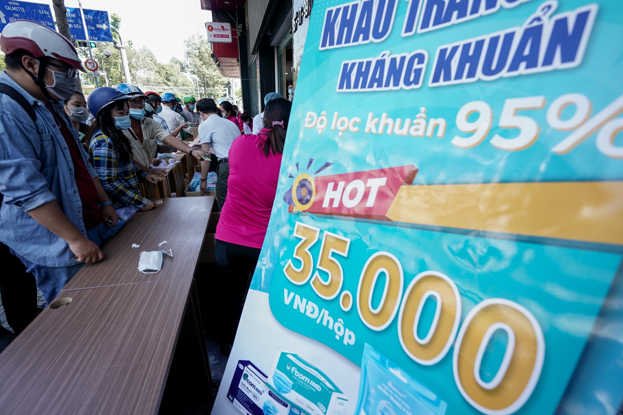 Ban khau trang anh 4