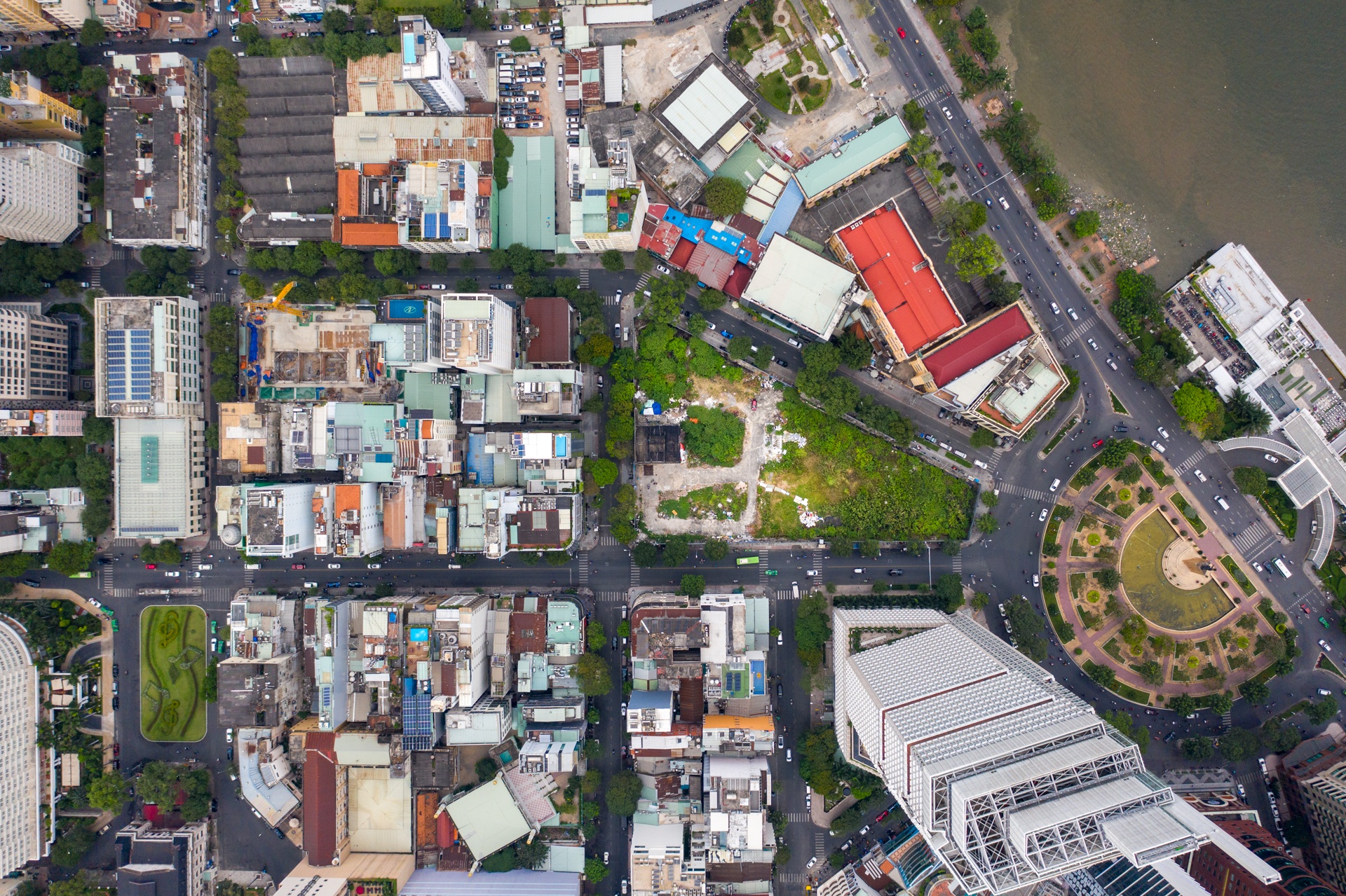 Khu dat vang khien ong Vu Huy Hoang hau toa anh 2