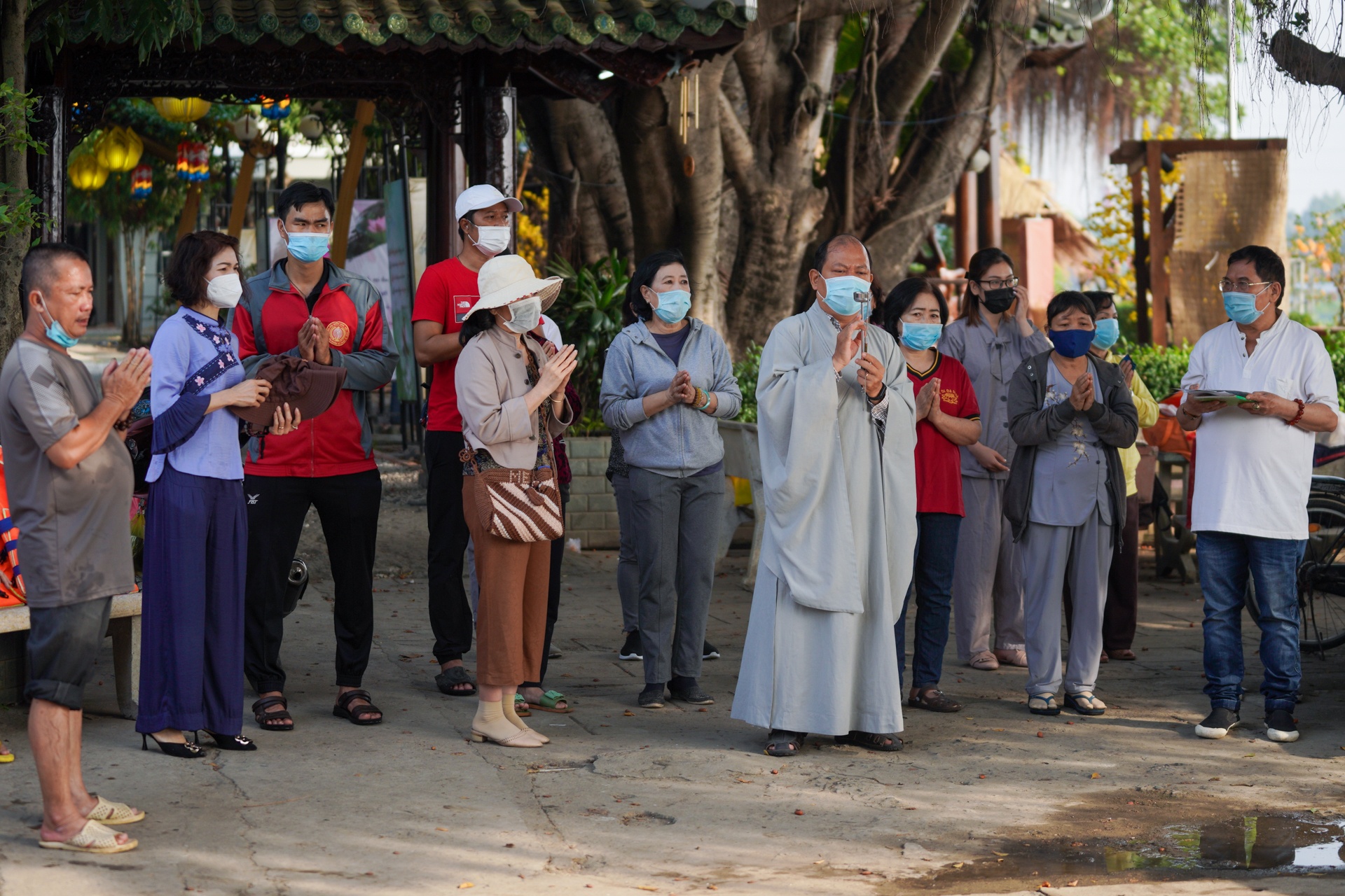 Phong sinh hon mot tan ca anh 2