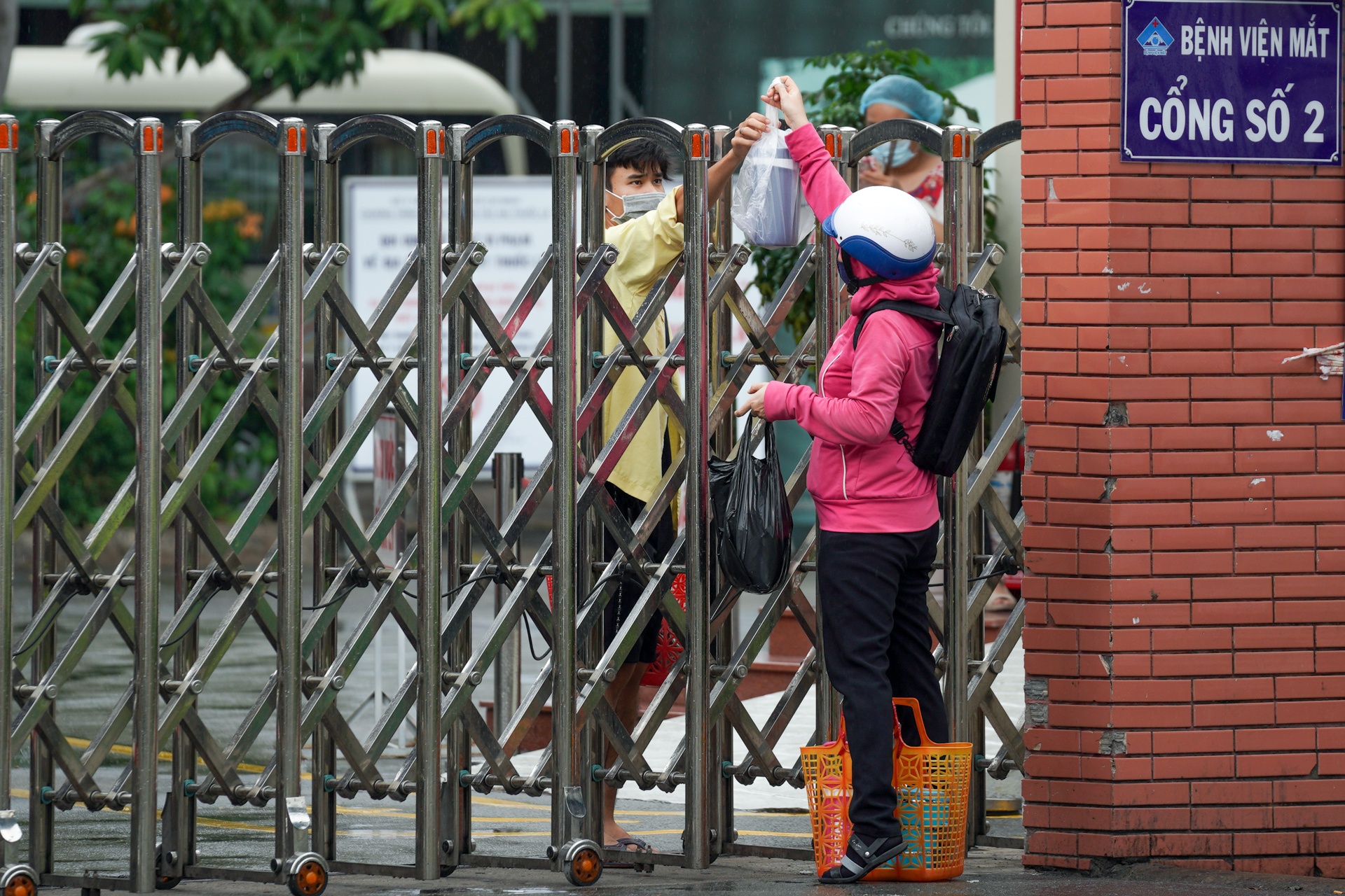 Benh vien mat dung don benh nhan anh 6