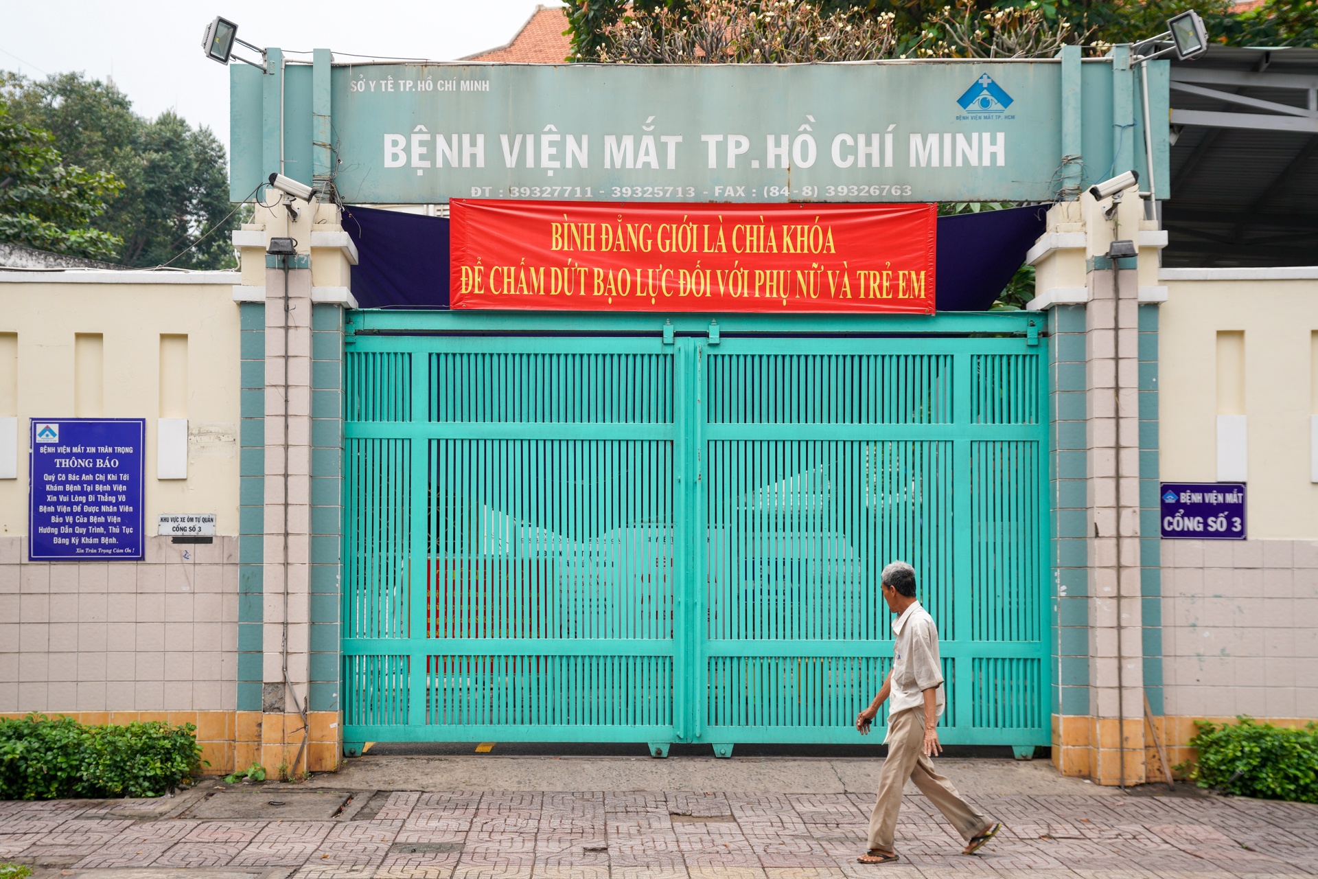 Benh vien mat dung don benh nhan anh 8