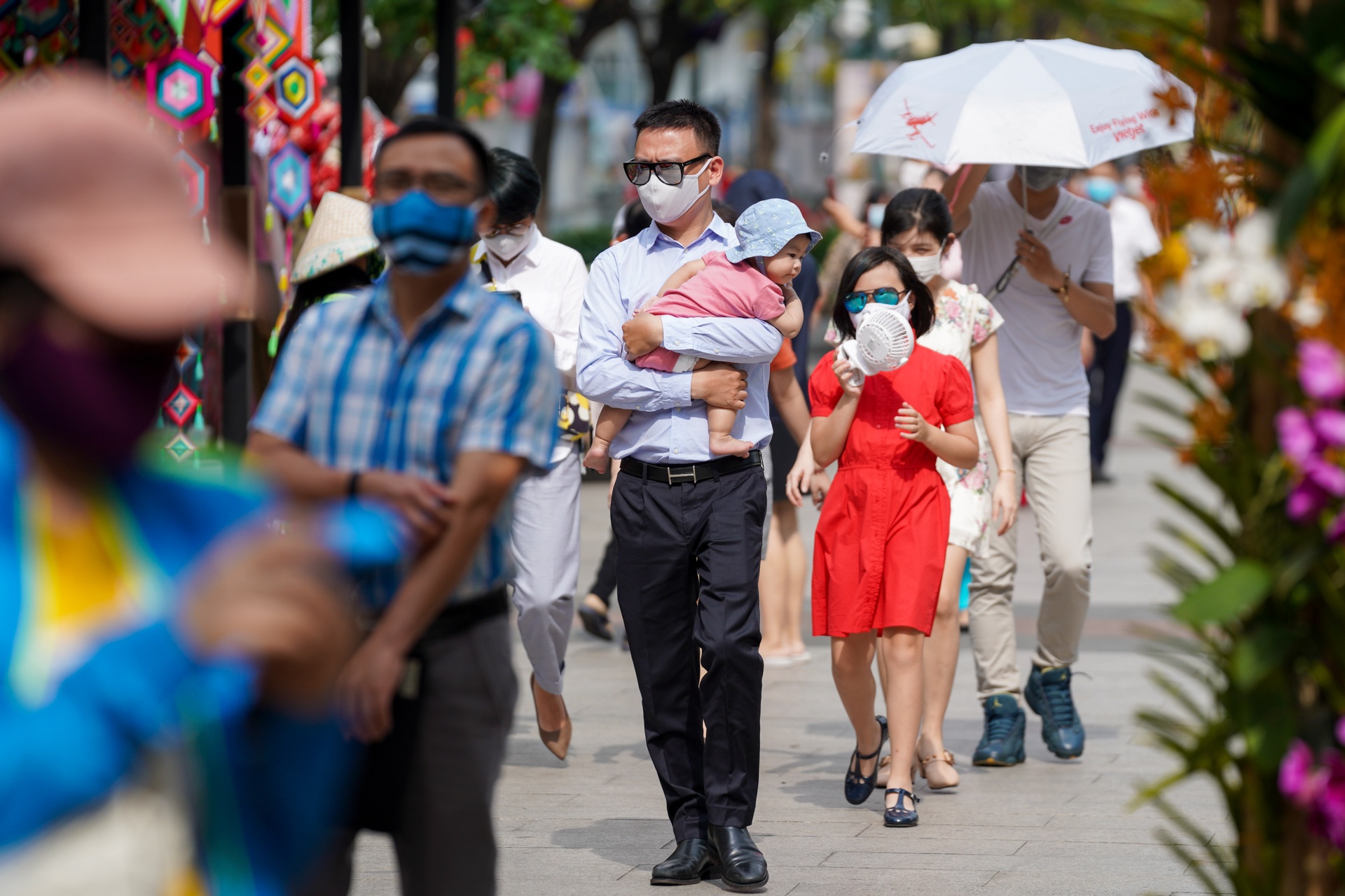 duong hoa Nguyen Hue 2021 anh 2