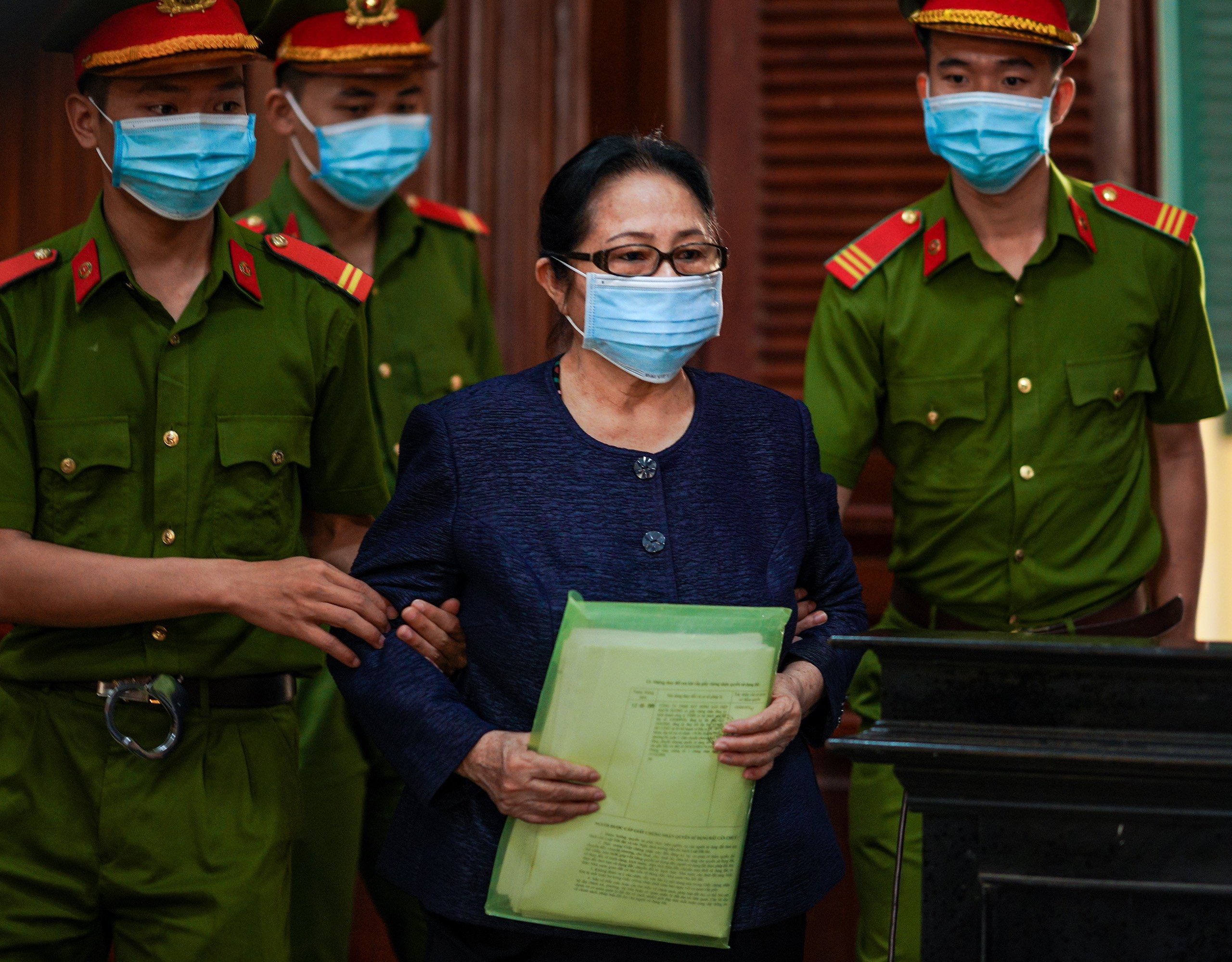 Toa tam hoan 5 ngay sau khi ba Duong Thi Bach Diep la loi hinh anh