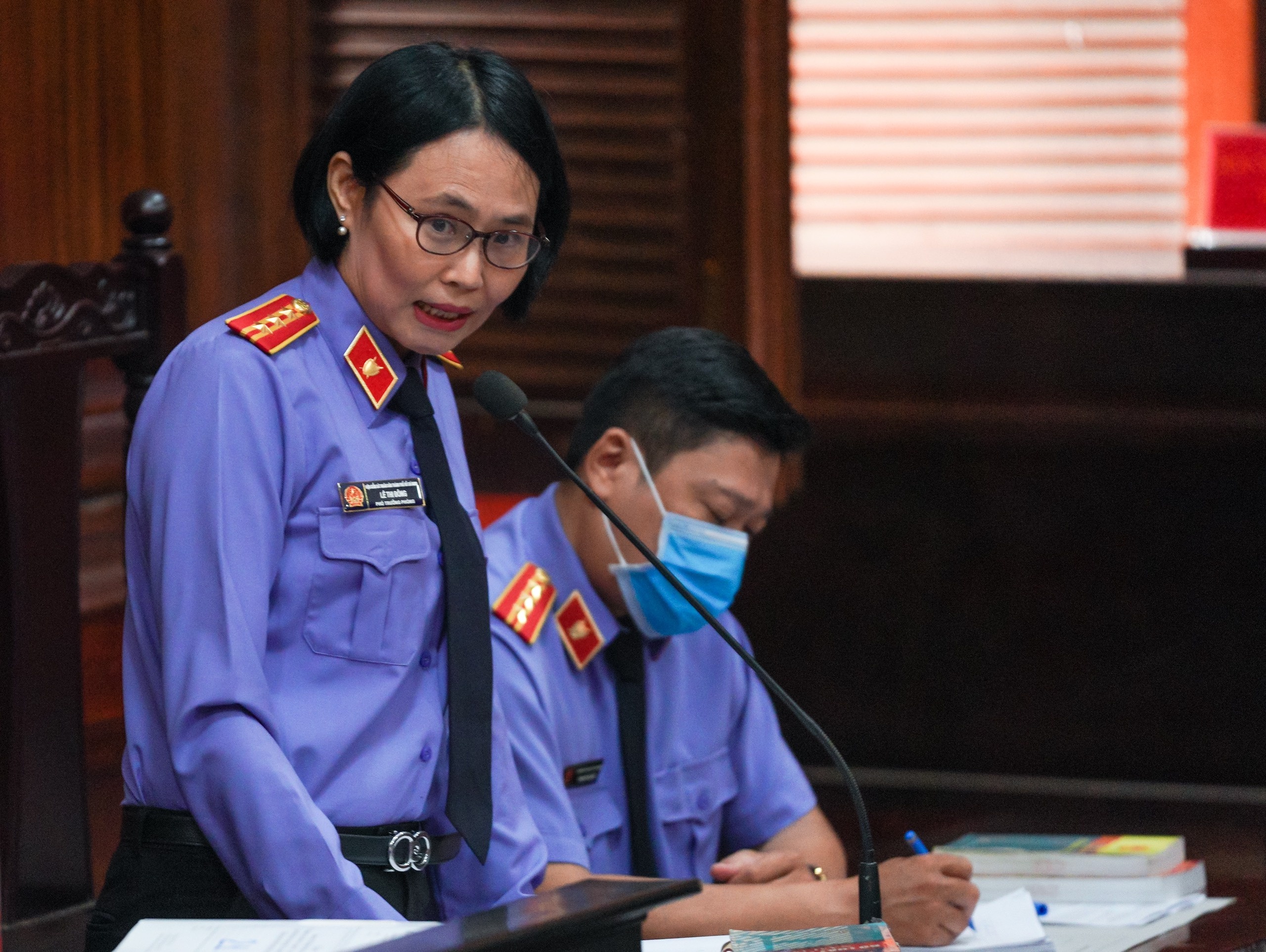 Ba Duong Thi Bach Diep gay roi tai toa anh 4