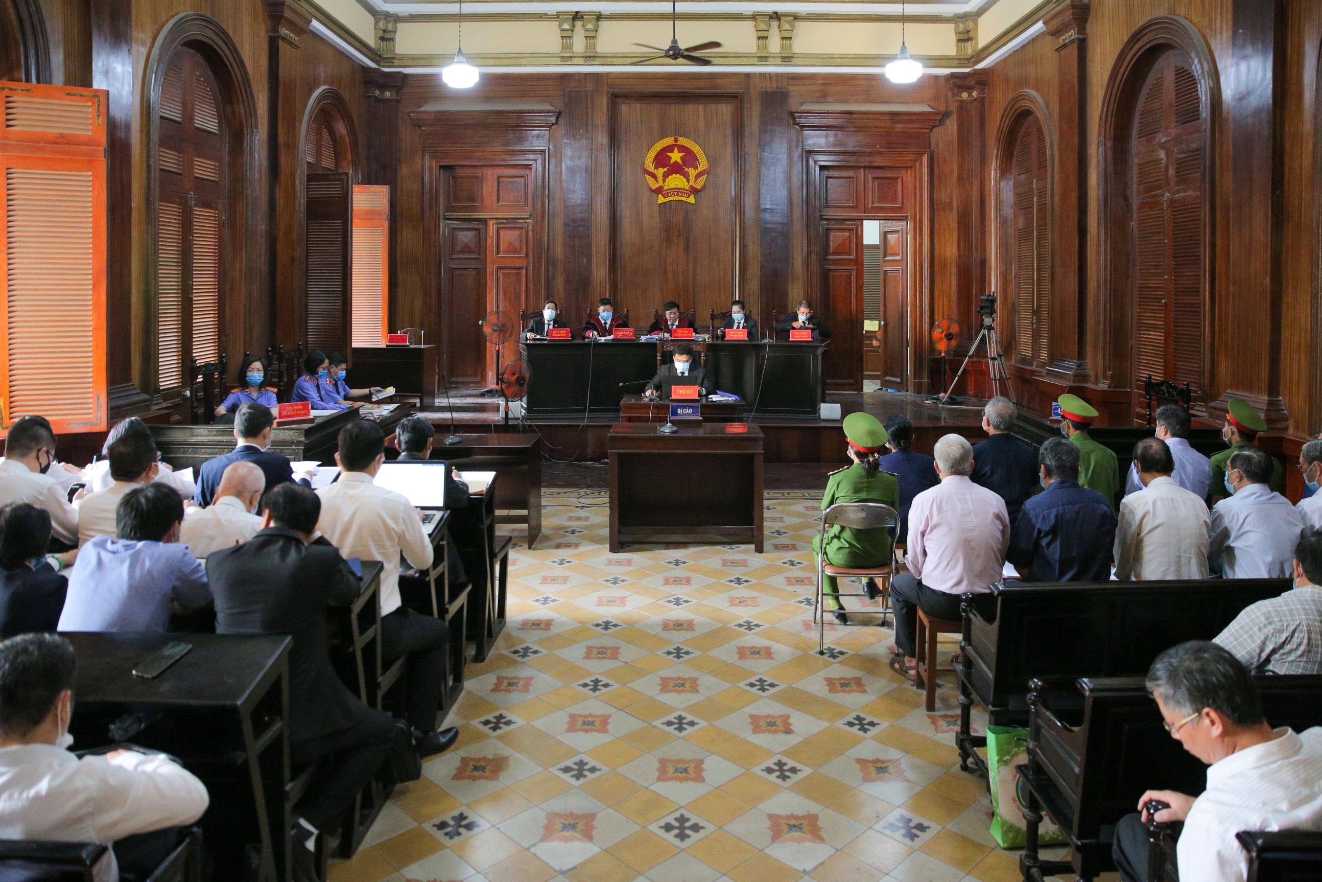 Ba Duong Thi Bach Diep gay roi tai toa anh 3