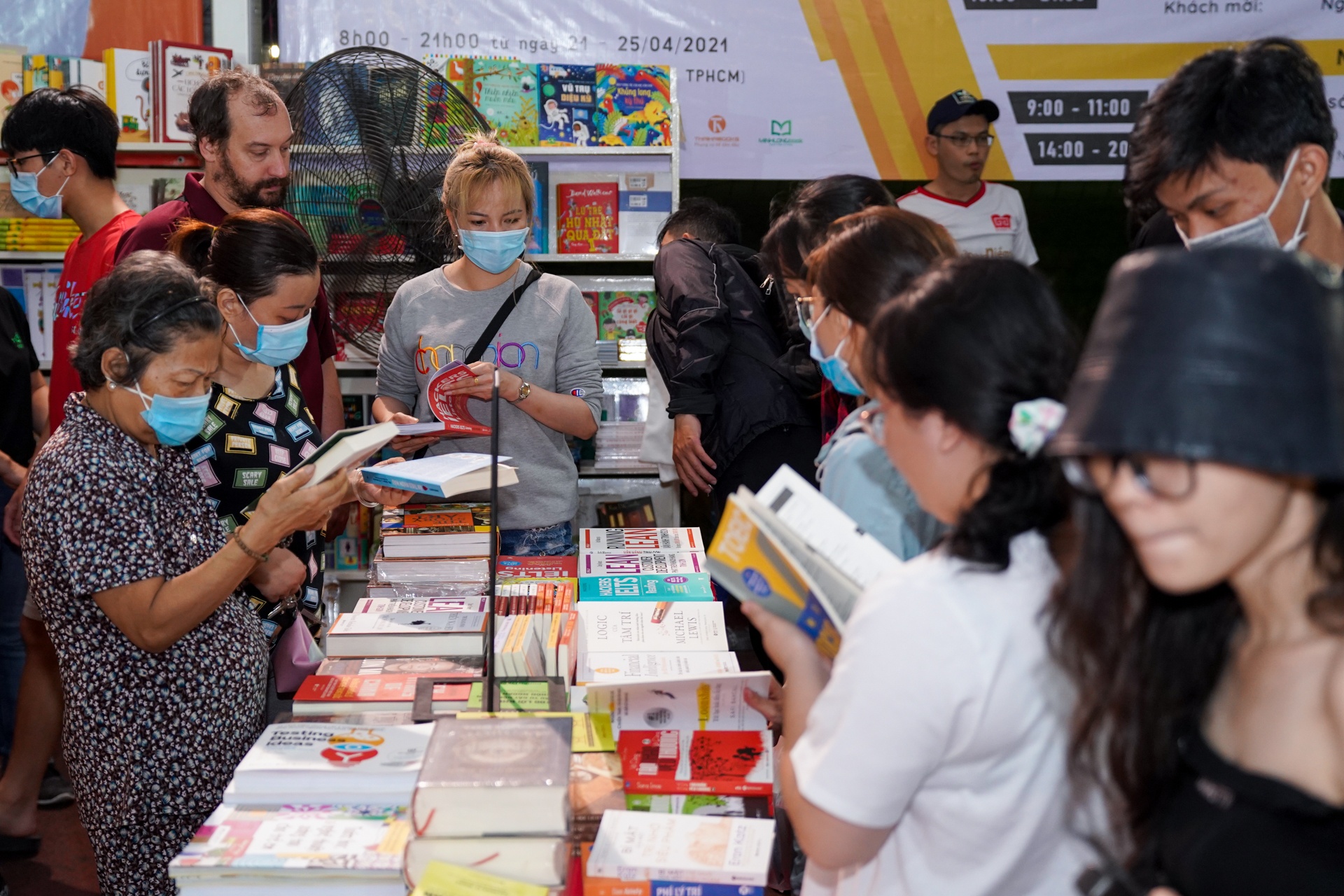 Ngay sach Viet Nam anh 5