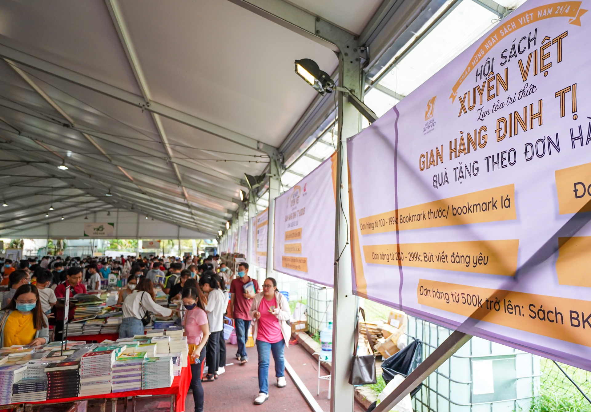 Ngay sach Viet Nam anh 8