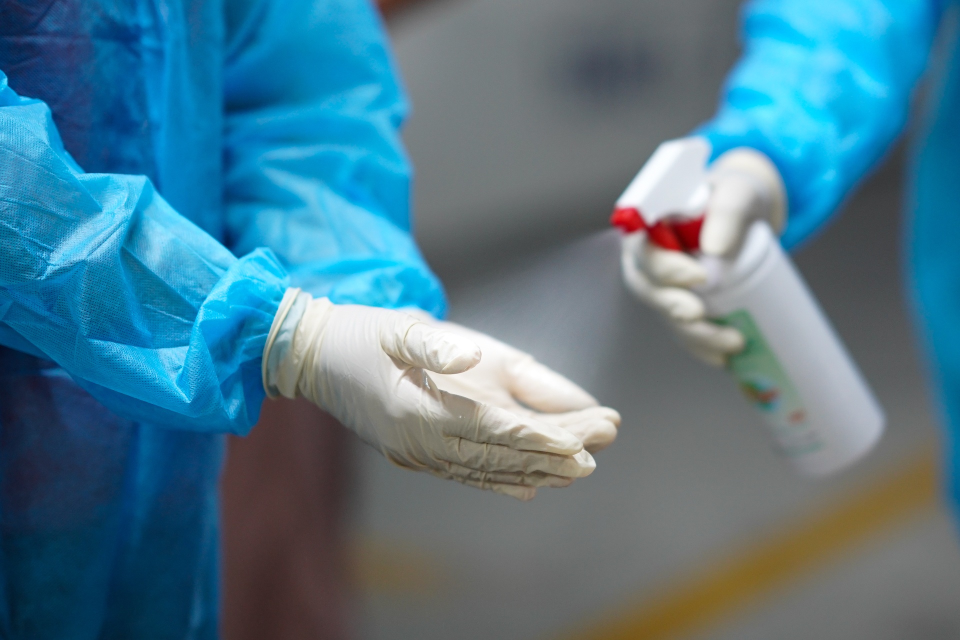 Lay mau xet nghiem Covid-19 tai TTTM anh 8