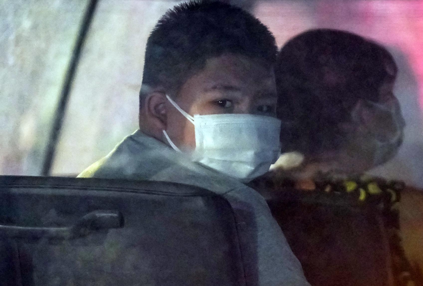 Dua hon 10 nguoi lien quan ca nhiem o Go Vap cach ly tap trung hinh anh