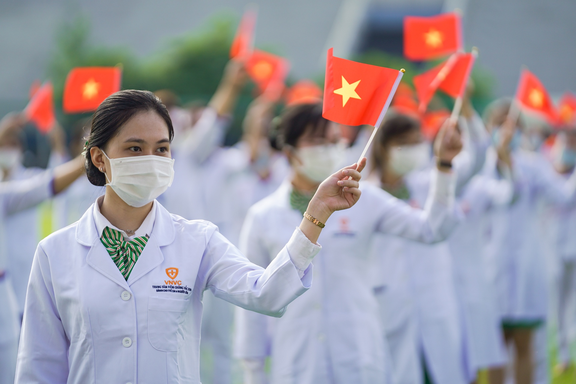 Le xuat quan chien dich tiem vaccine anh 4