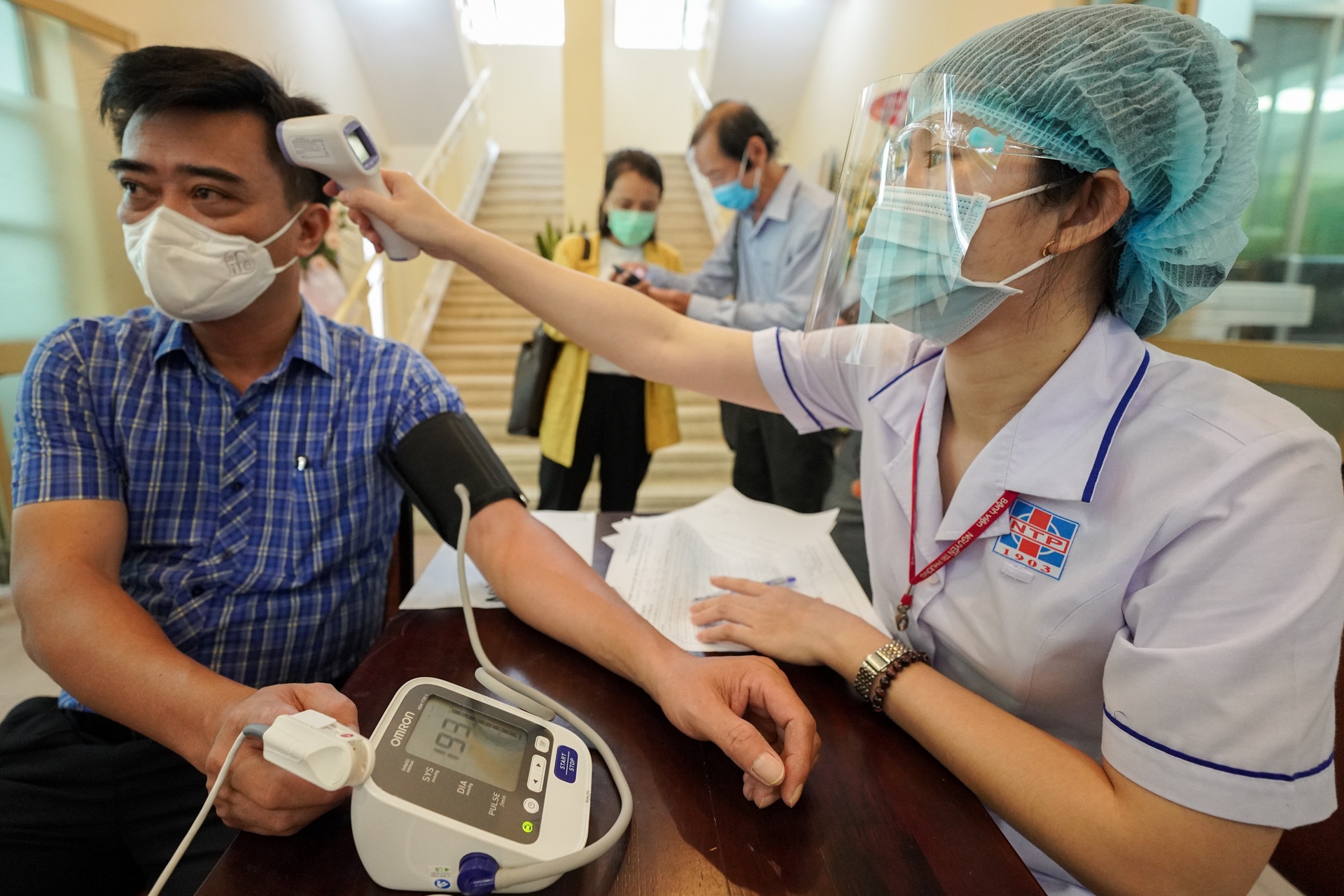 Tiêm vaccine Covid-19 TP.HCM ảnh 3 Tiem vaccine Covid-19 TP.HCM anh 3