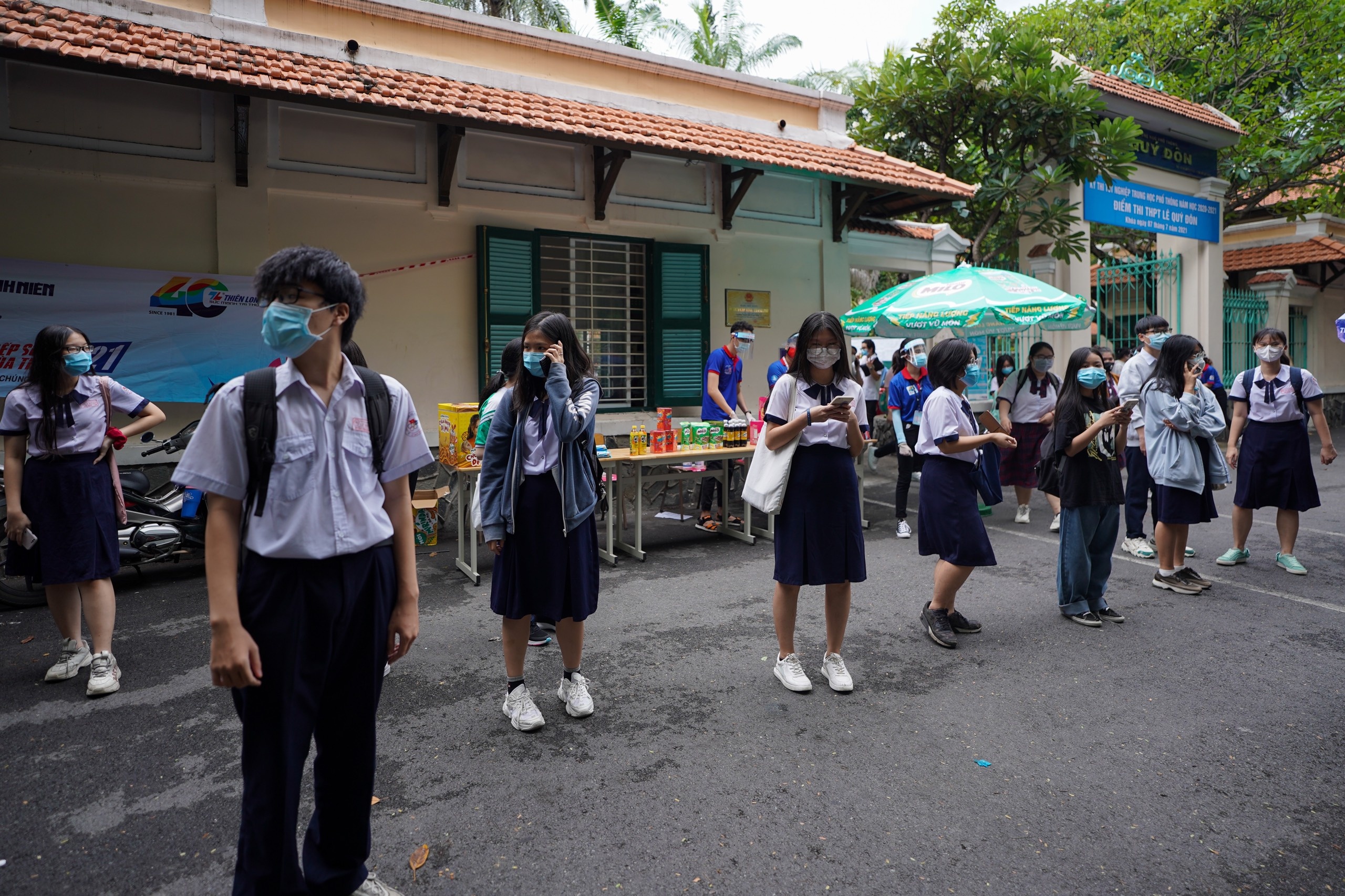 Ky thi THPT dot 1 anh 9