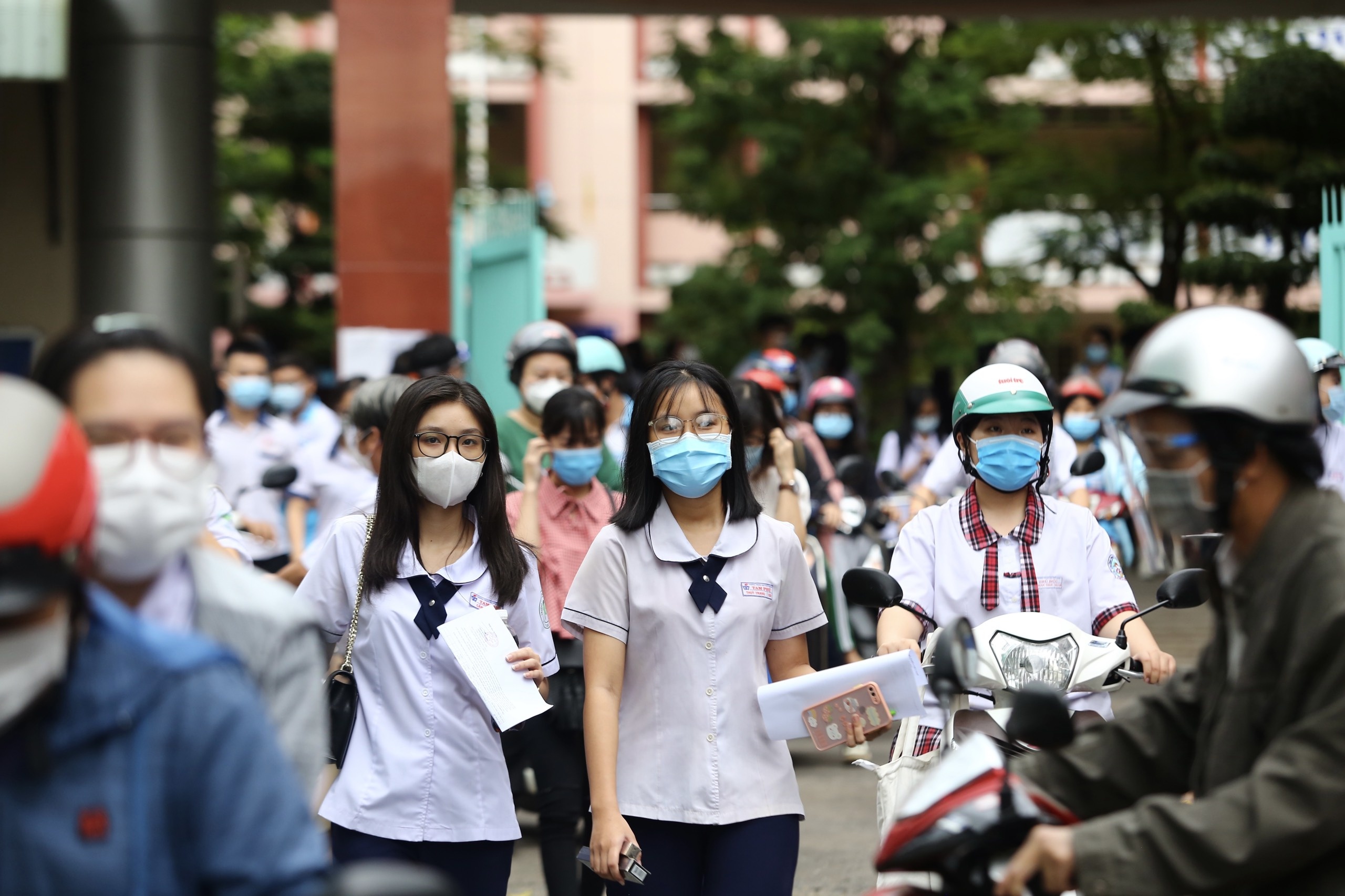 Ky thi THPT dot 1 anh 10